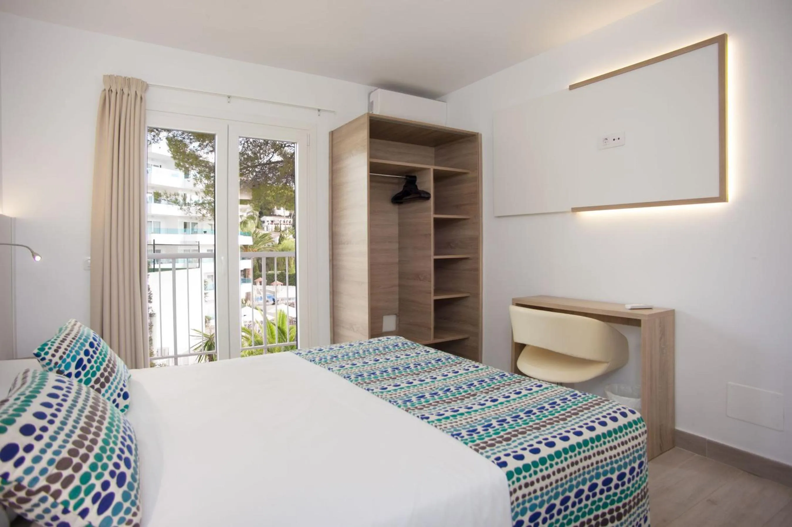 Bedroom, Bed in Globales Costa de la Calma