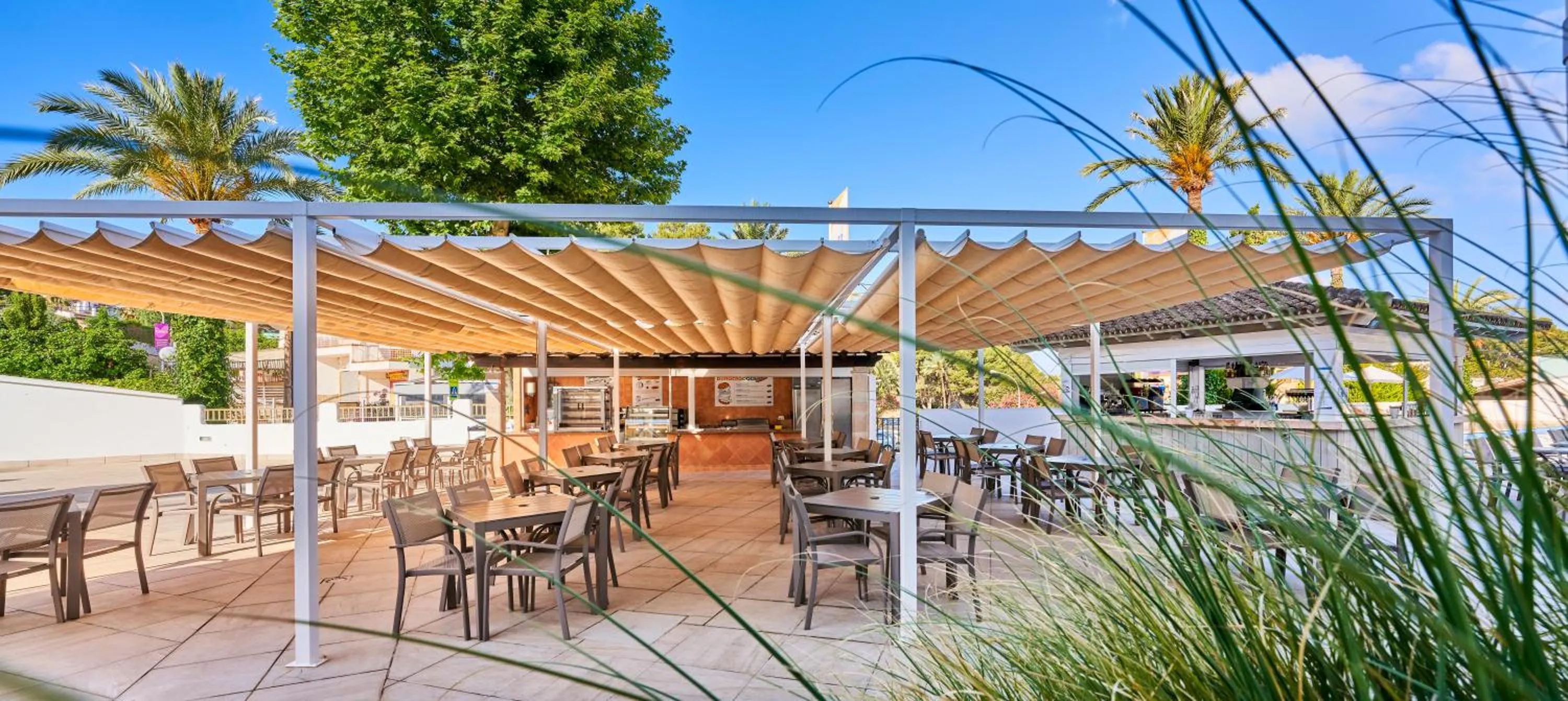 Restaurant/places to eat in Globales Costa de la Calma