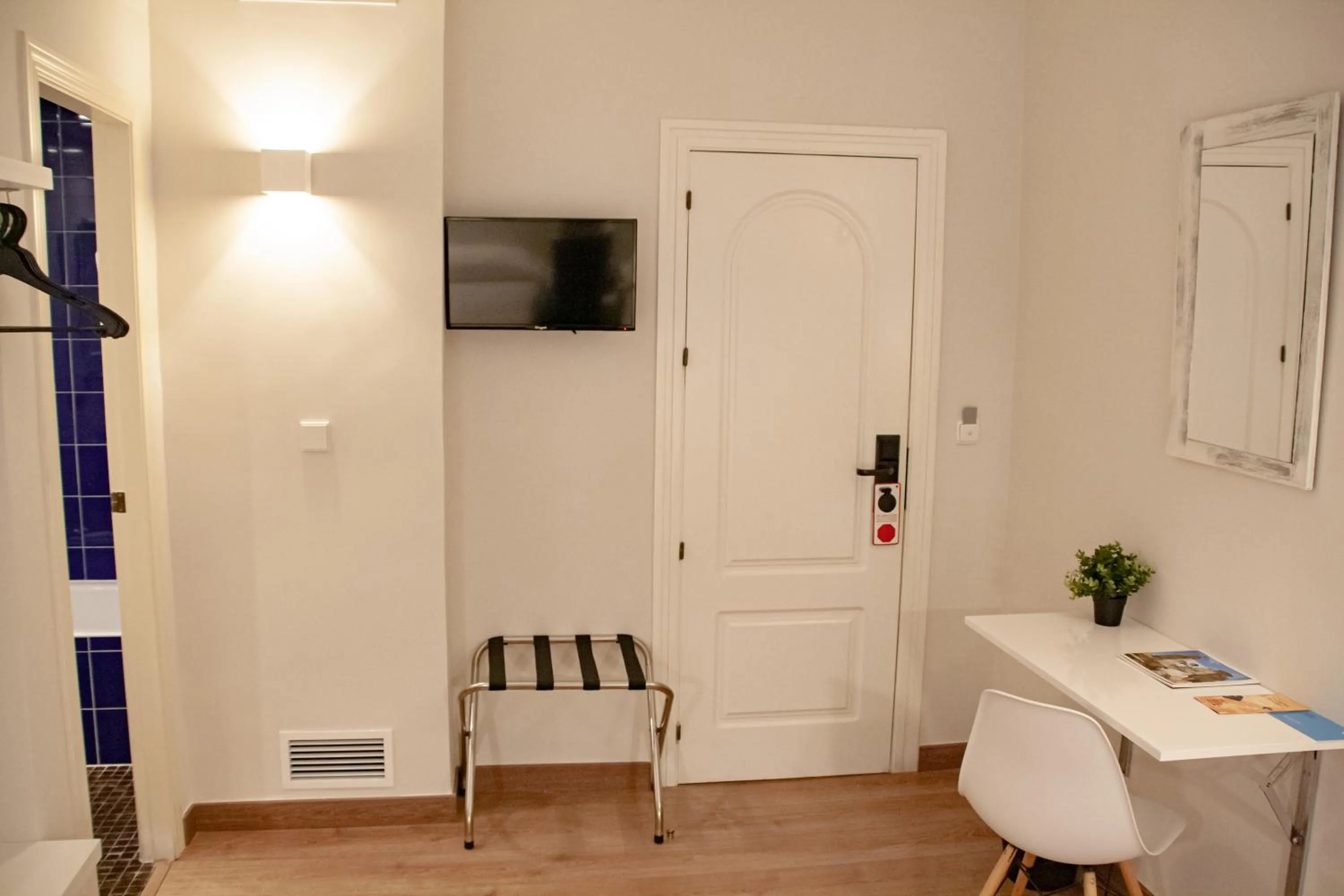 TV and multimedia in Hotel Universal Murcia