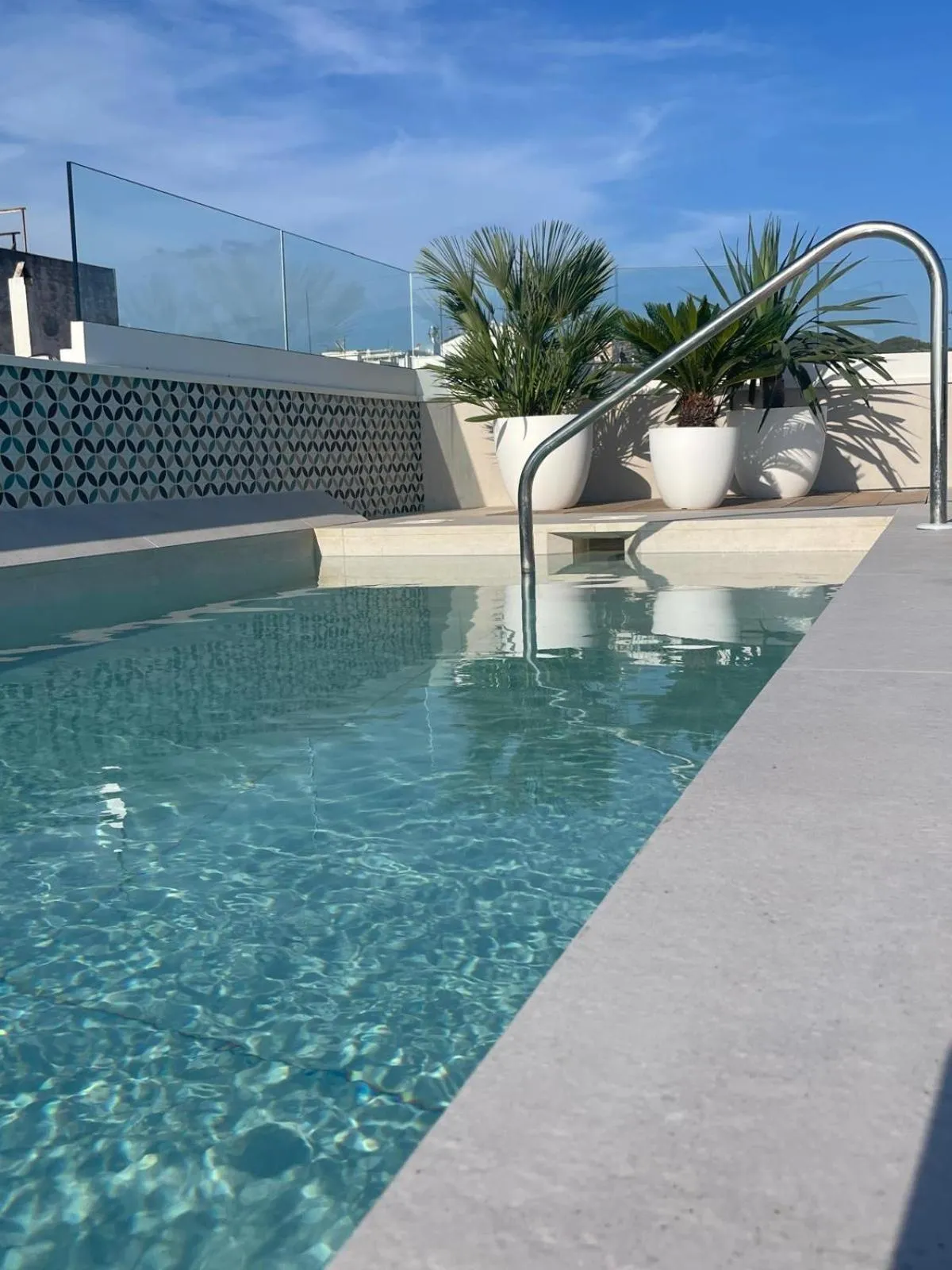 Swimming pool in Alenti Sitges Hotel