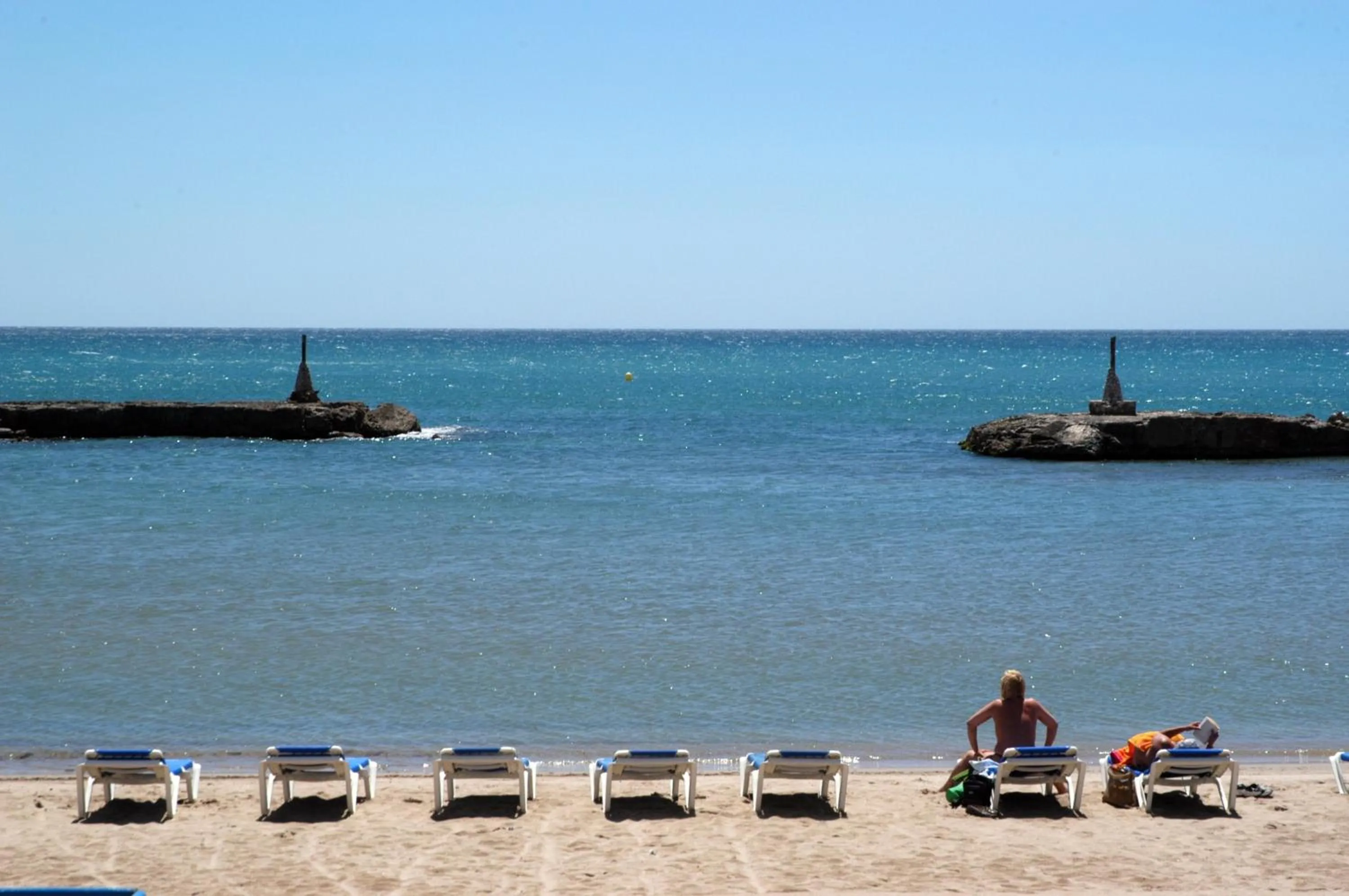 Beach in Alenti Sitges Hotel