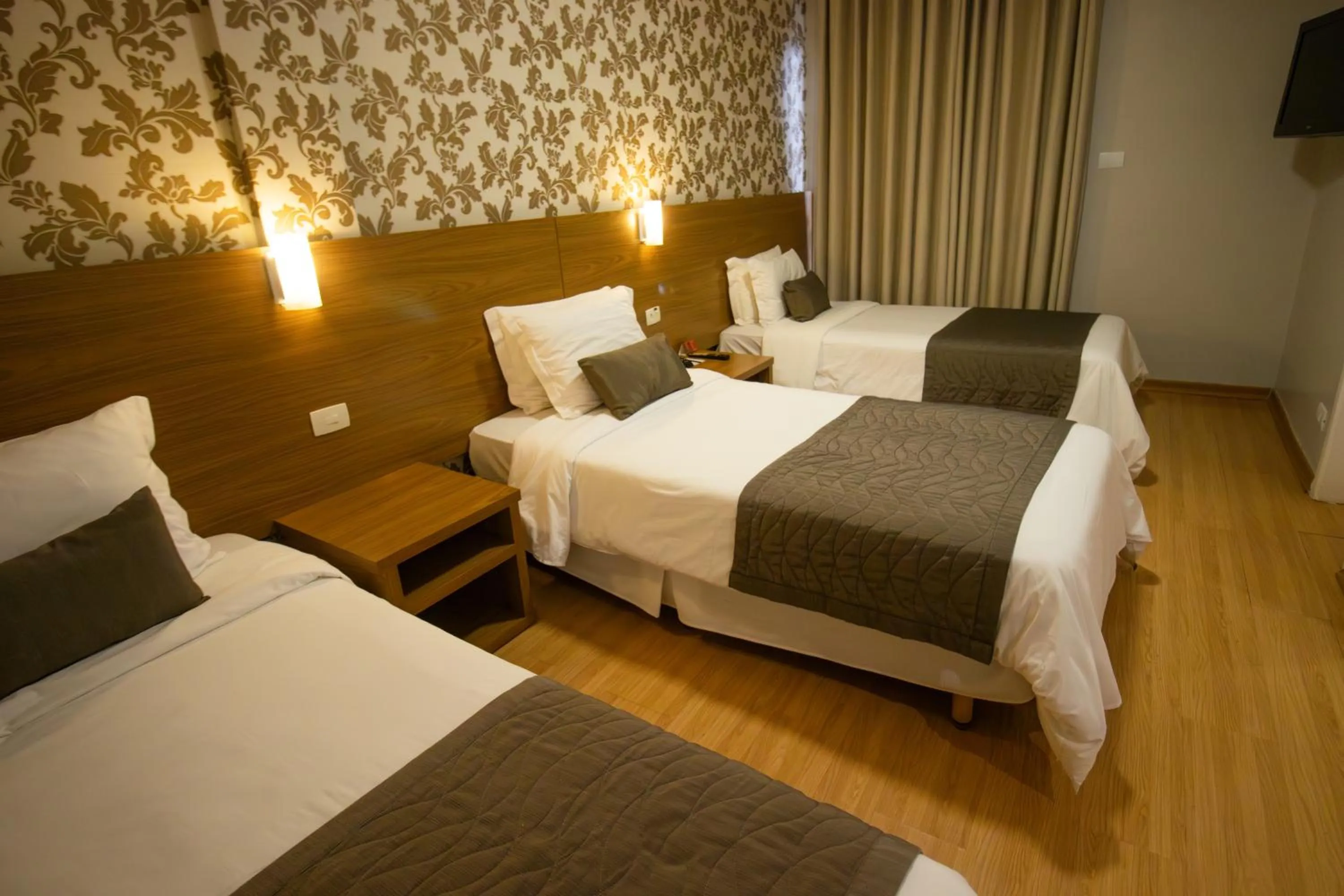 Bedroom, Bed in Hotel Rafain Centro