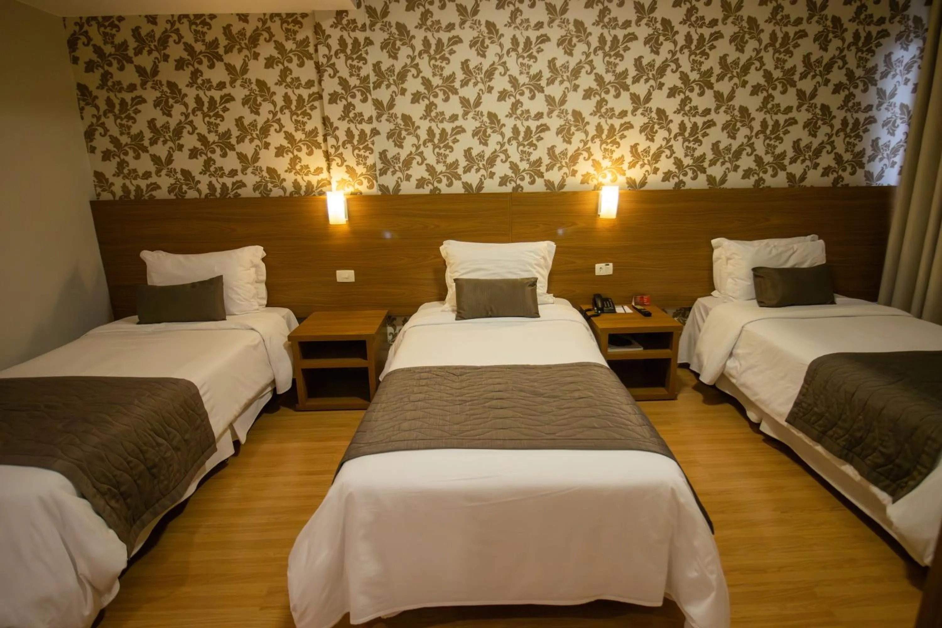 Bedroom, Bed in Hotel Rafain Centro