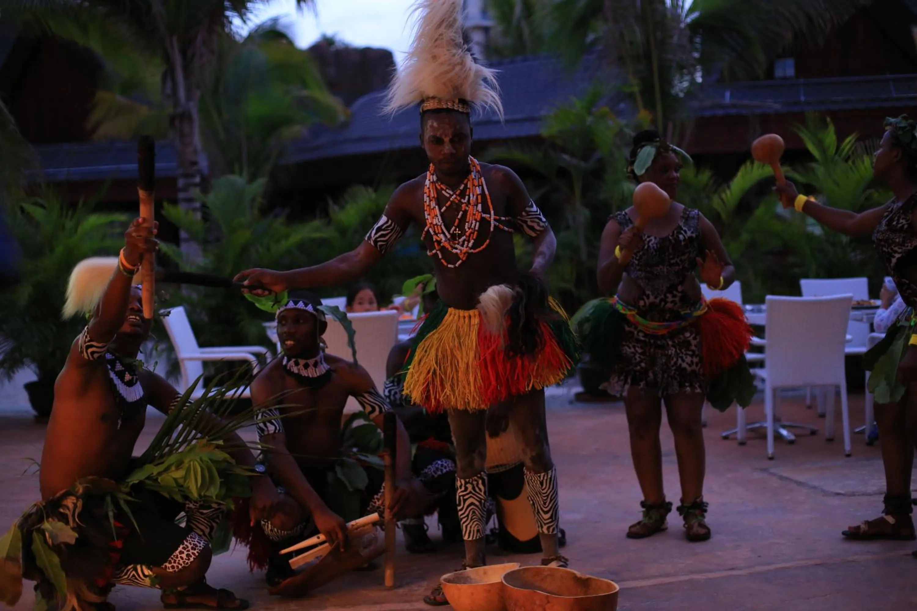 BBQ facilities in Mangrove Tree Resort World Sanya Bay -Elader Palm Tower