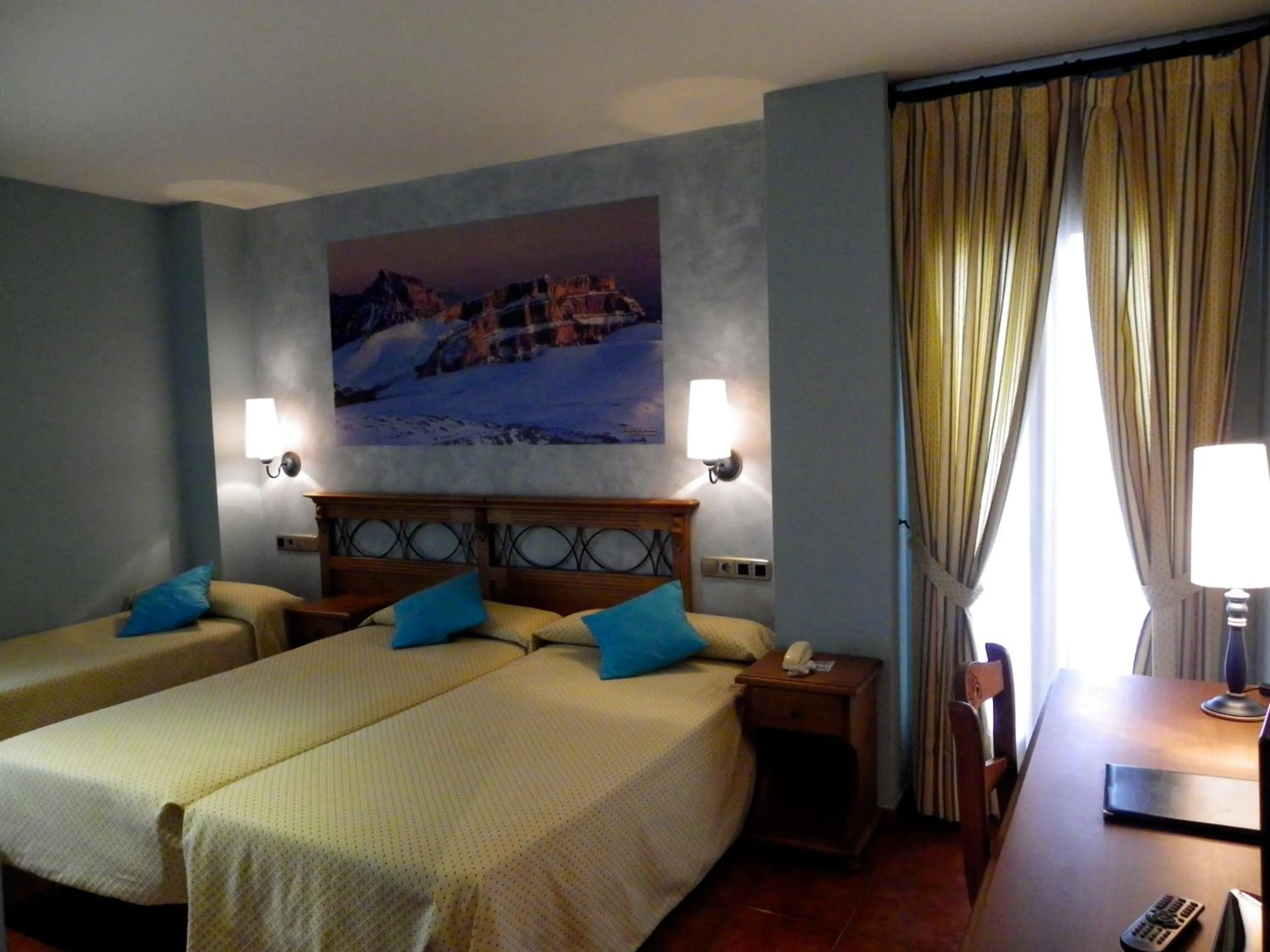 Triple Room in Hotel Arnal