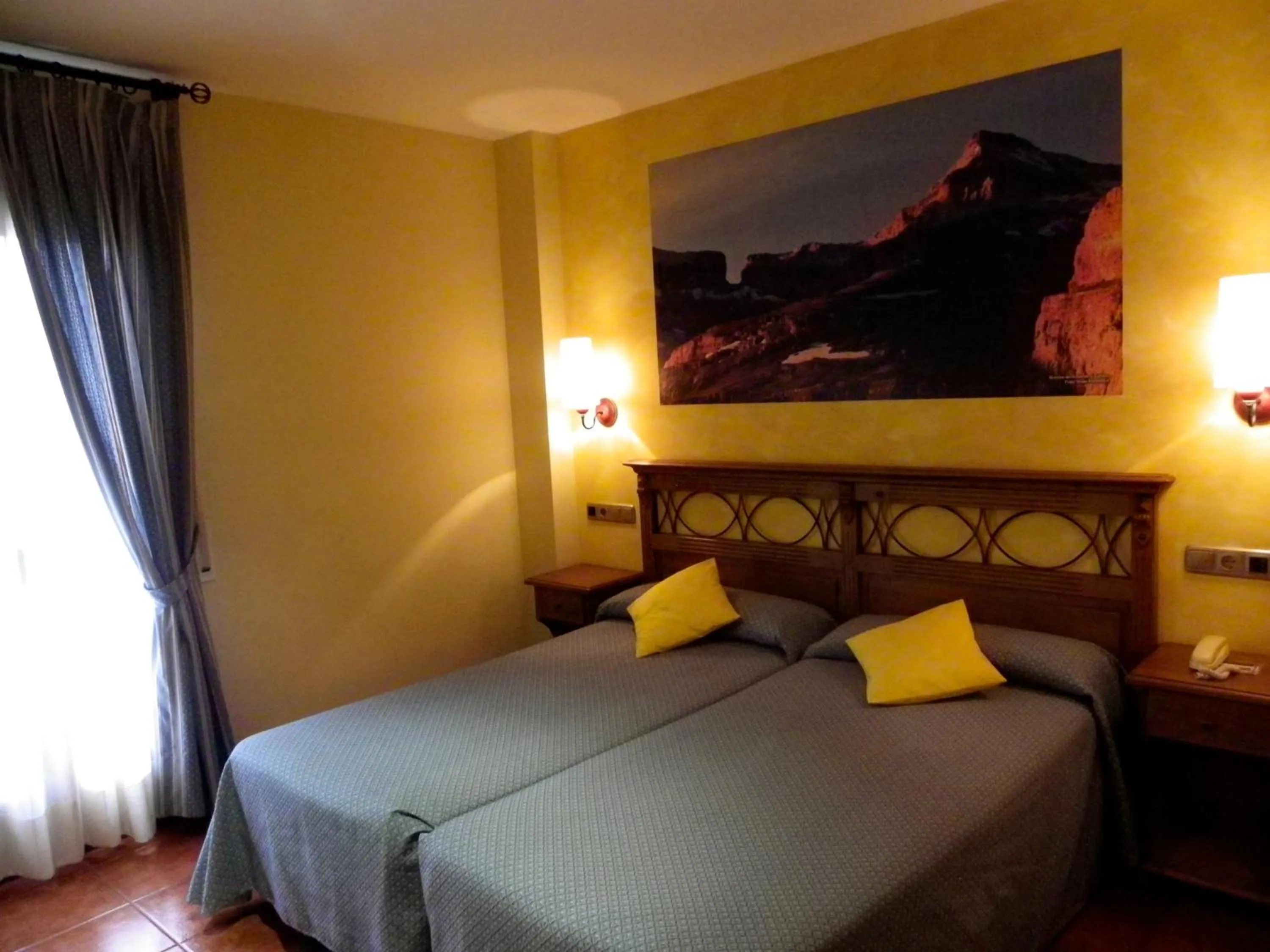 Photo of the whole room, Bed in Hotel Arnal