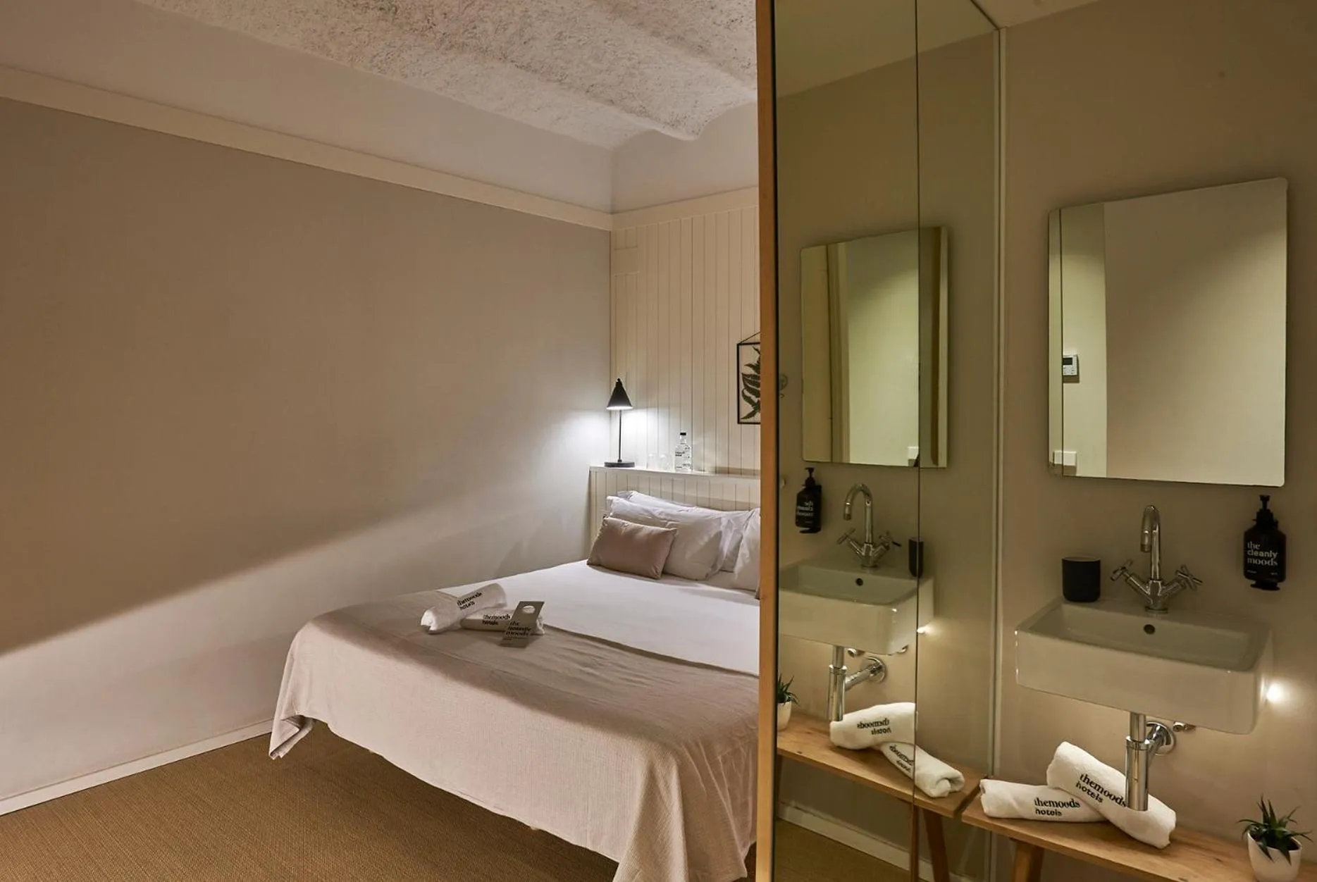 Bedroom, Bed in The Moods Catedral Hostal Boutique