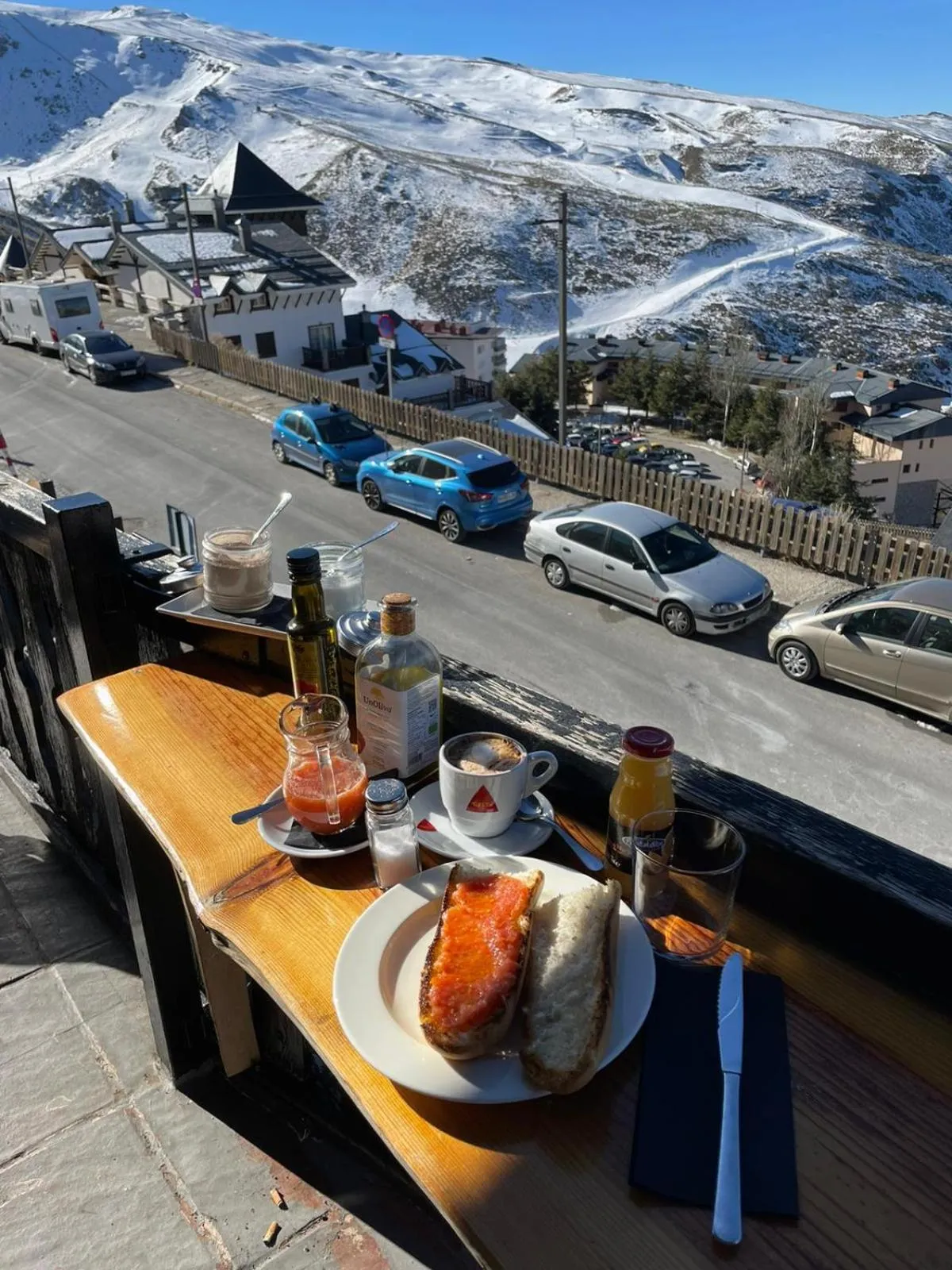 Breakfast in Apartamentos Montreal