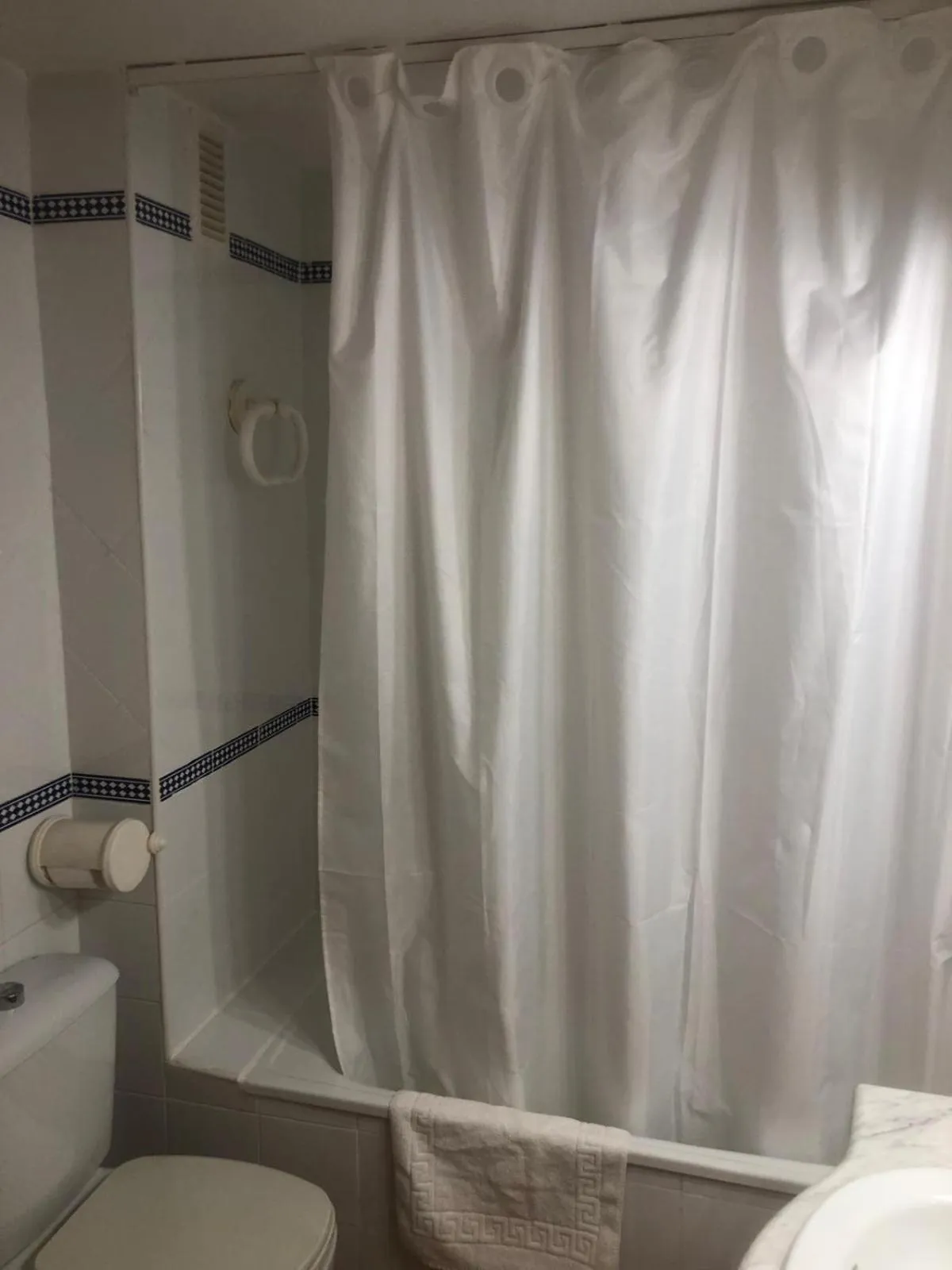 Bathroom in Apartamentos Montreal