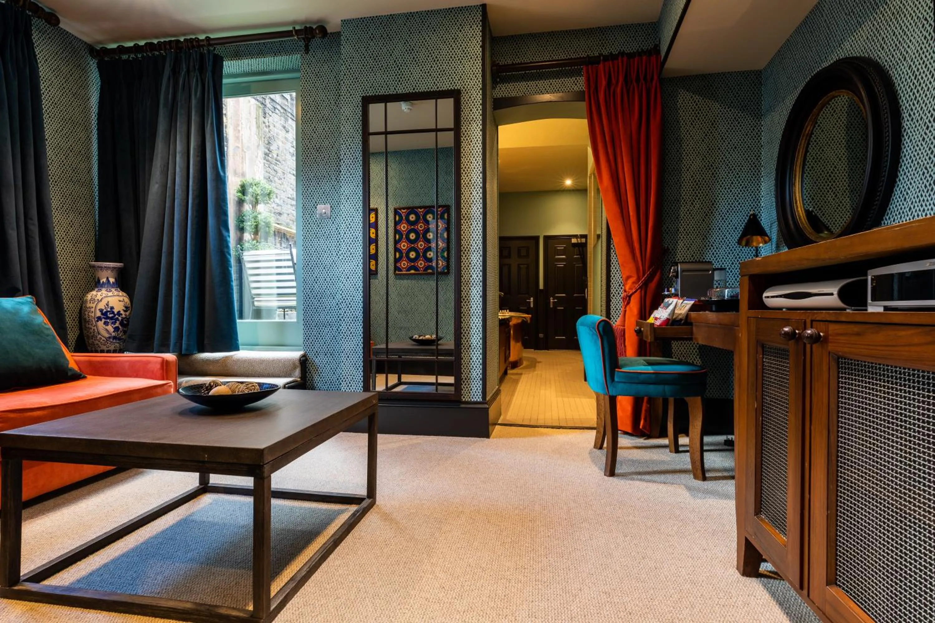 Living room in Fox and Anchor