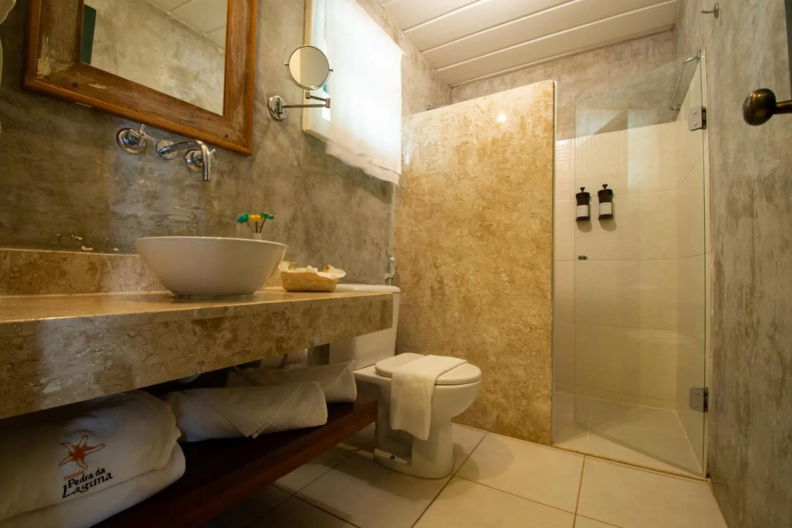 Bathroom in Pedra da Laguna Boutique Hotel SPA