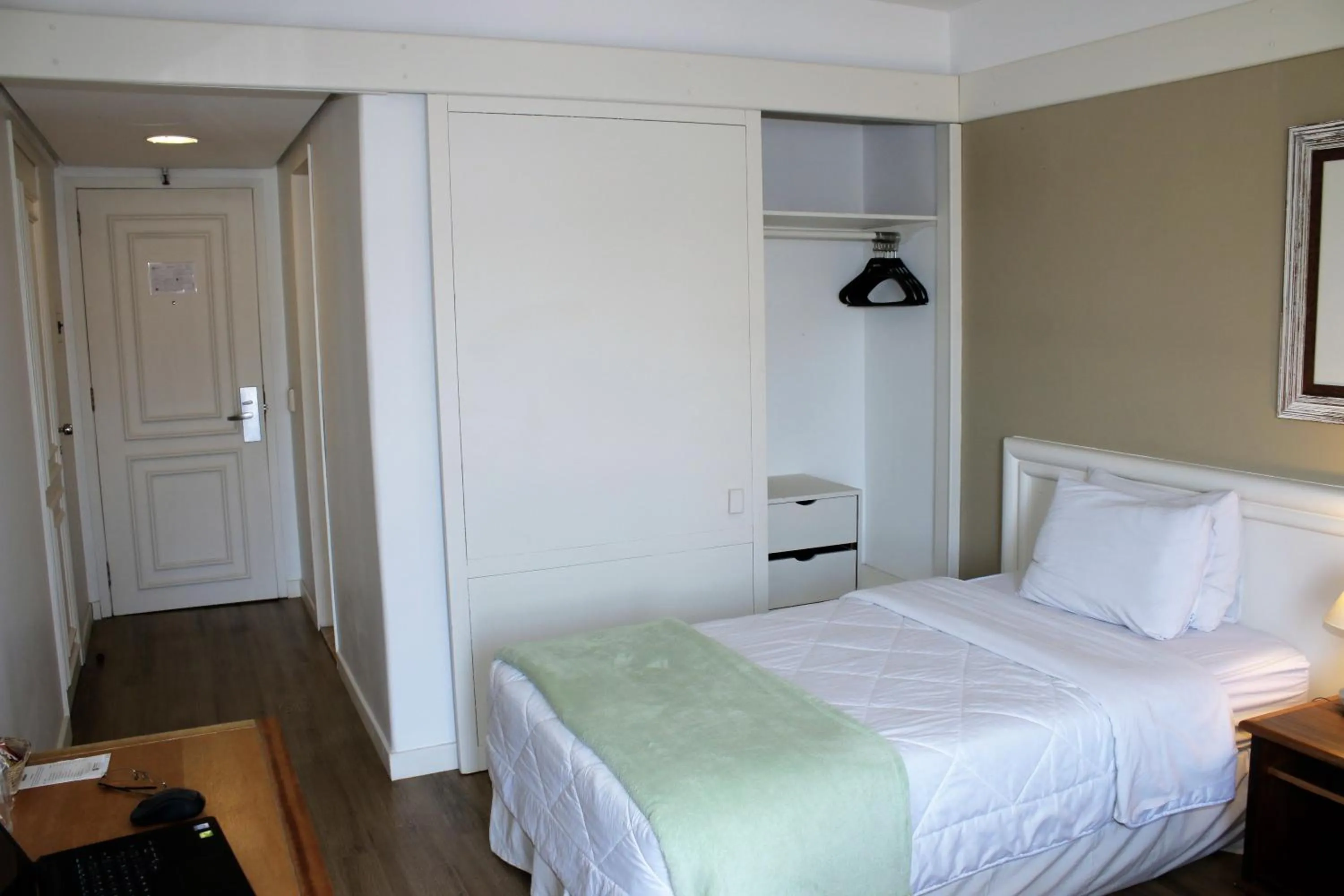 Bedroom, Bed in Continental Porto Alegre by Samba