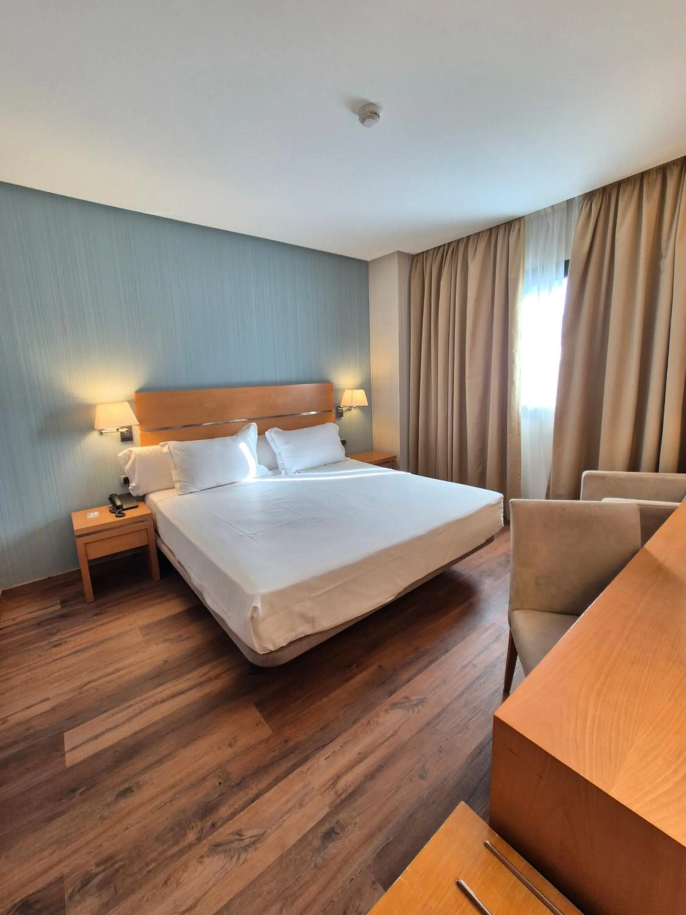 Bedroom, Bed in Hotel Reston Valdemoro