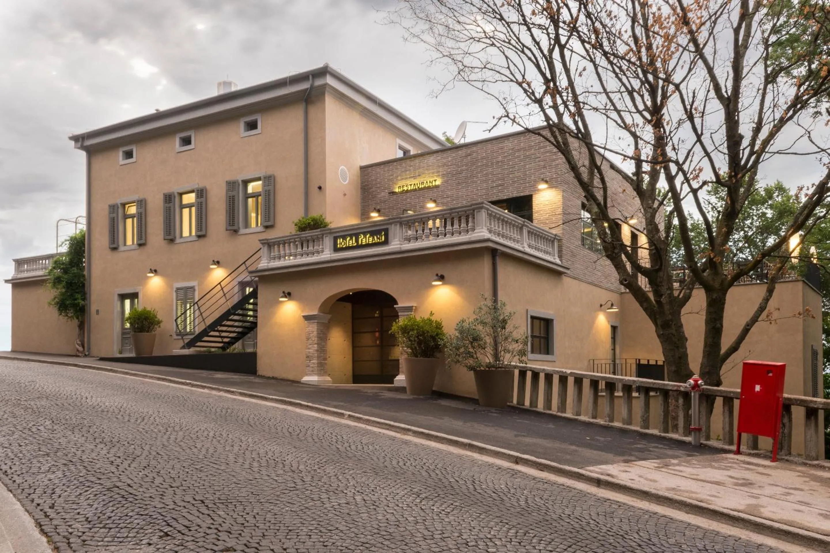 Facade/entrance in Hotel Peteani