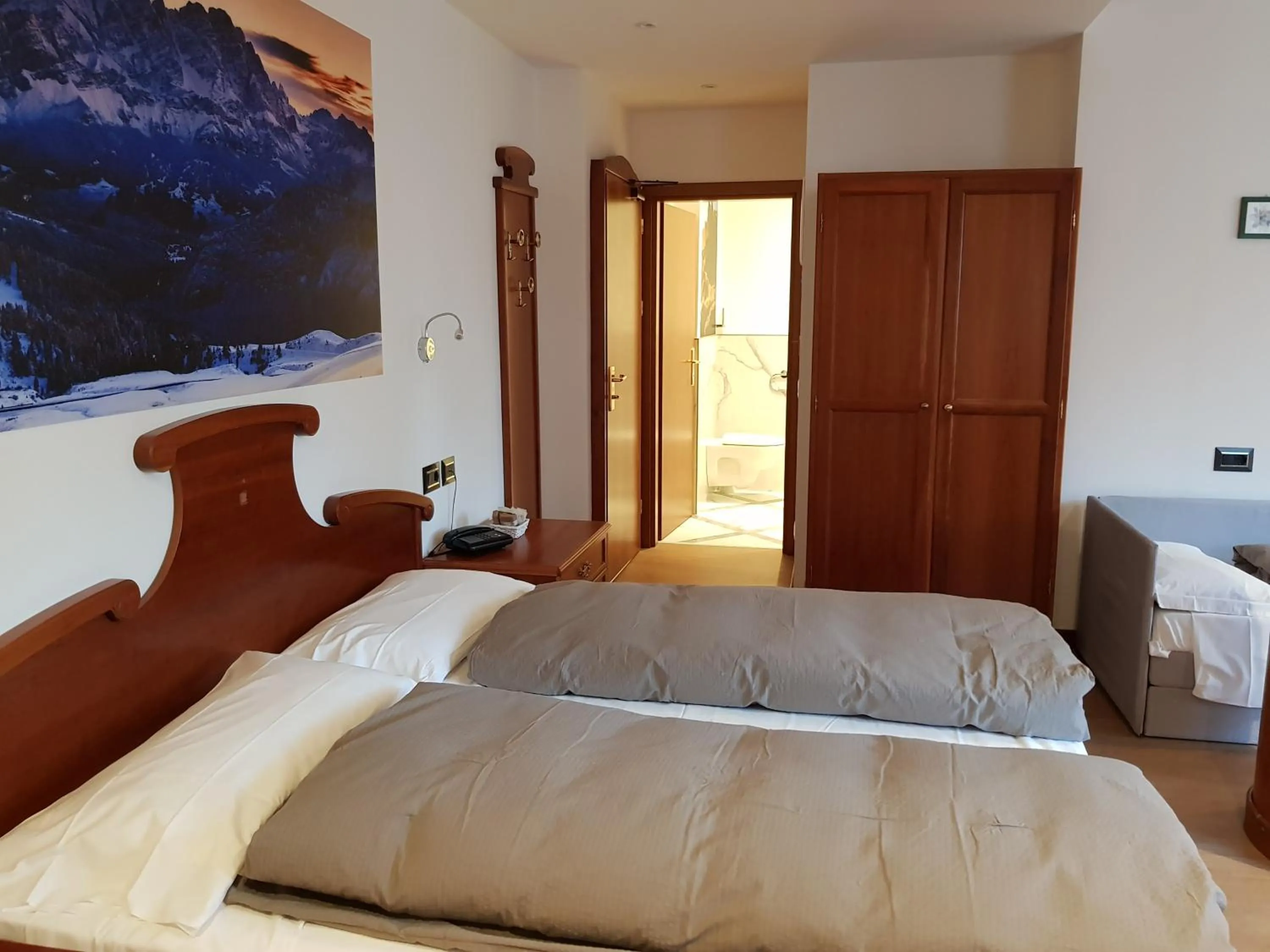 Bedroom, Bed in Hotel Moena