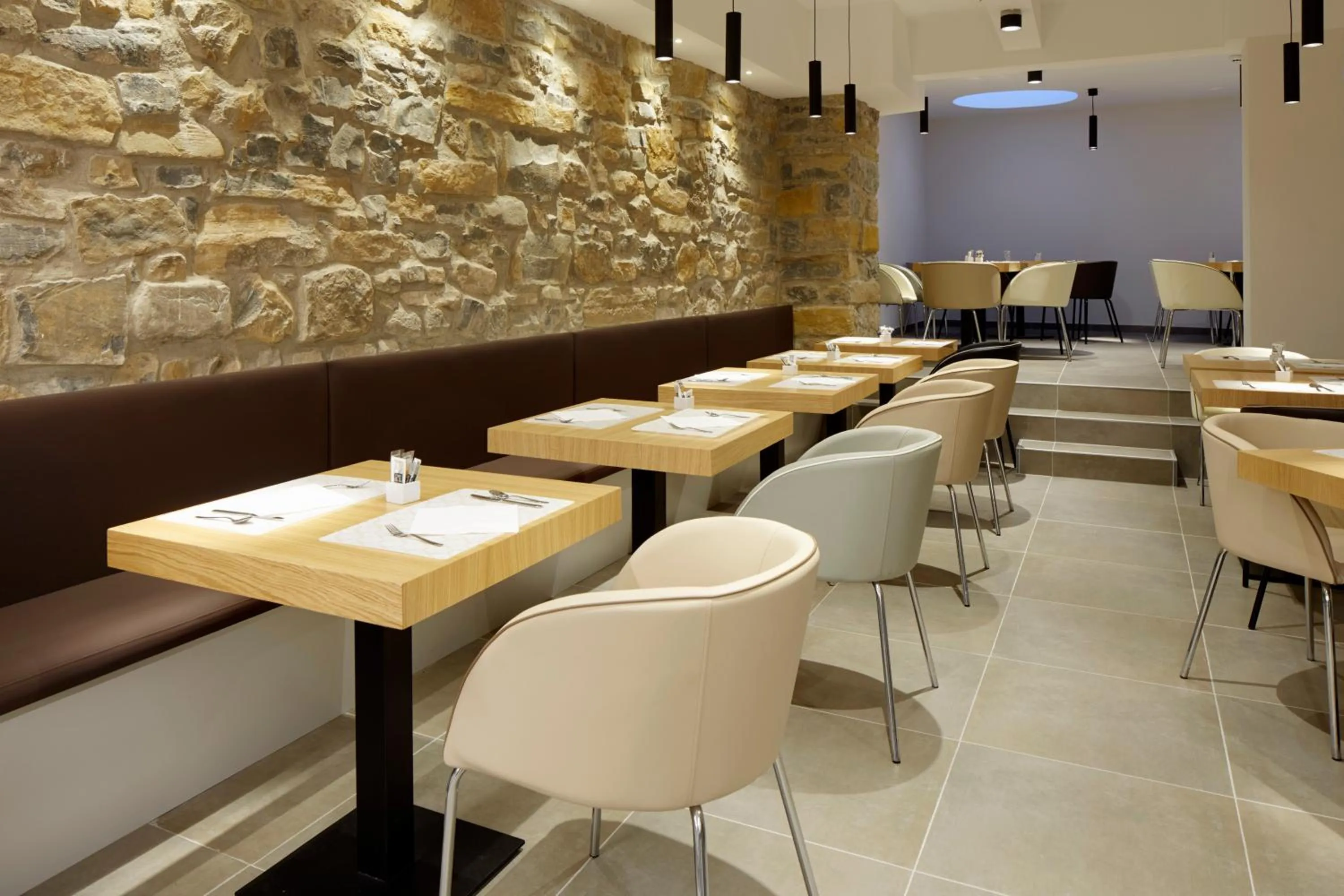 Restaurant/places to eat in HOTEL ARRiZUL CONGRESS