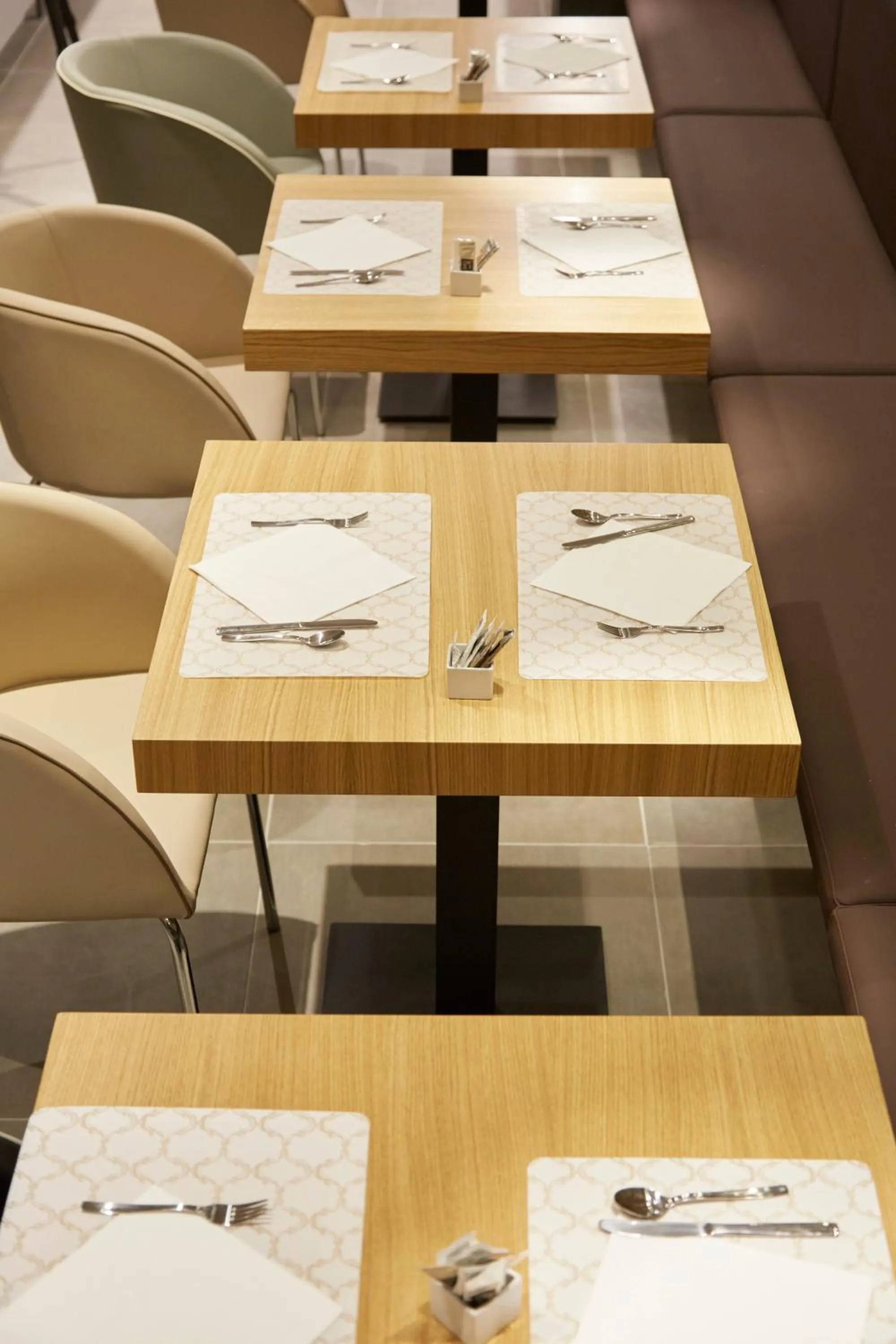 Restaurant/places to eat in HOTEL ARRiZUL CONGRESS