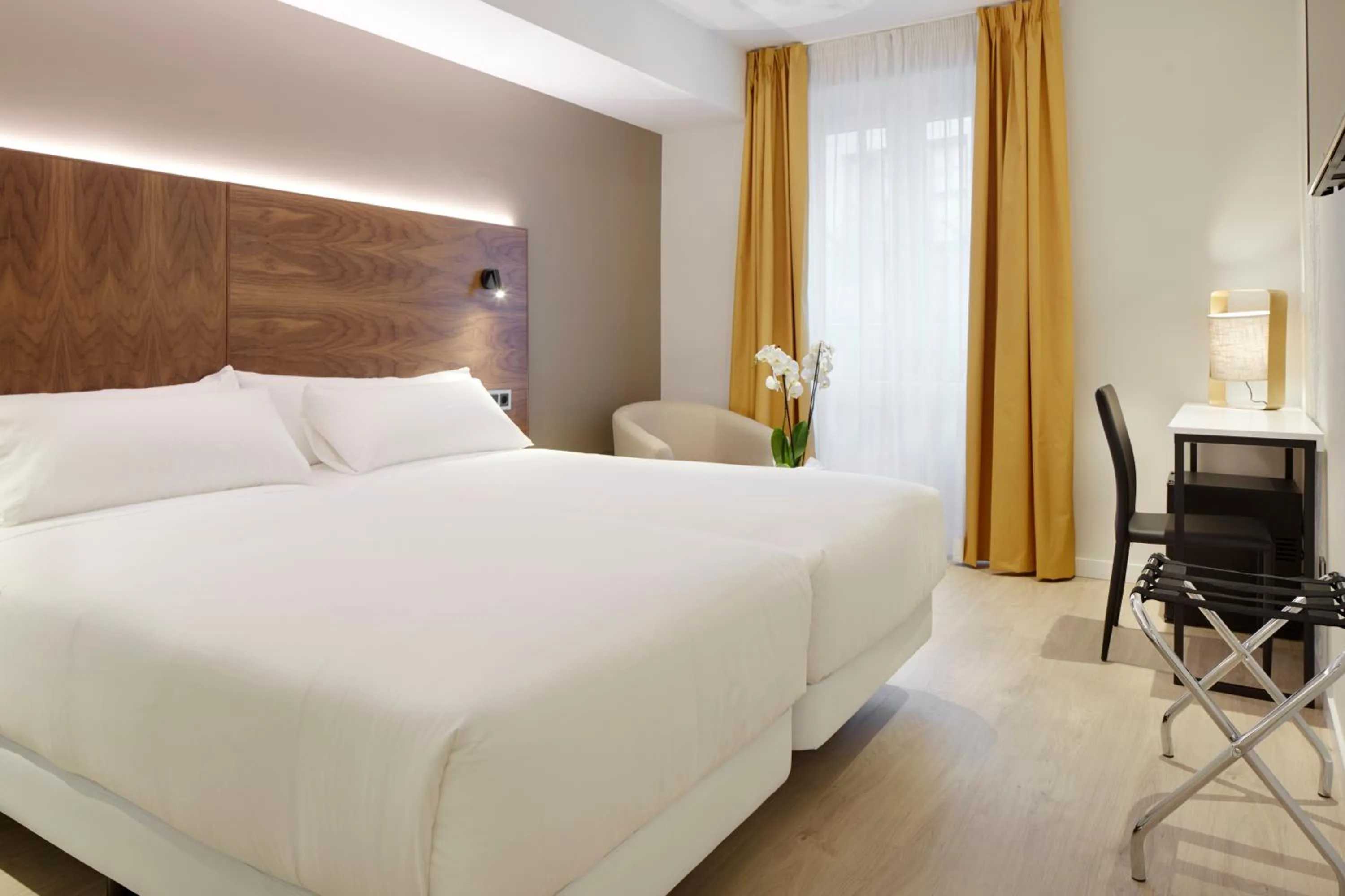 Bedroom, Bed in HOTEL ARRiZUL CONGRESS