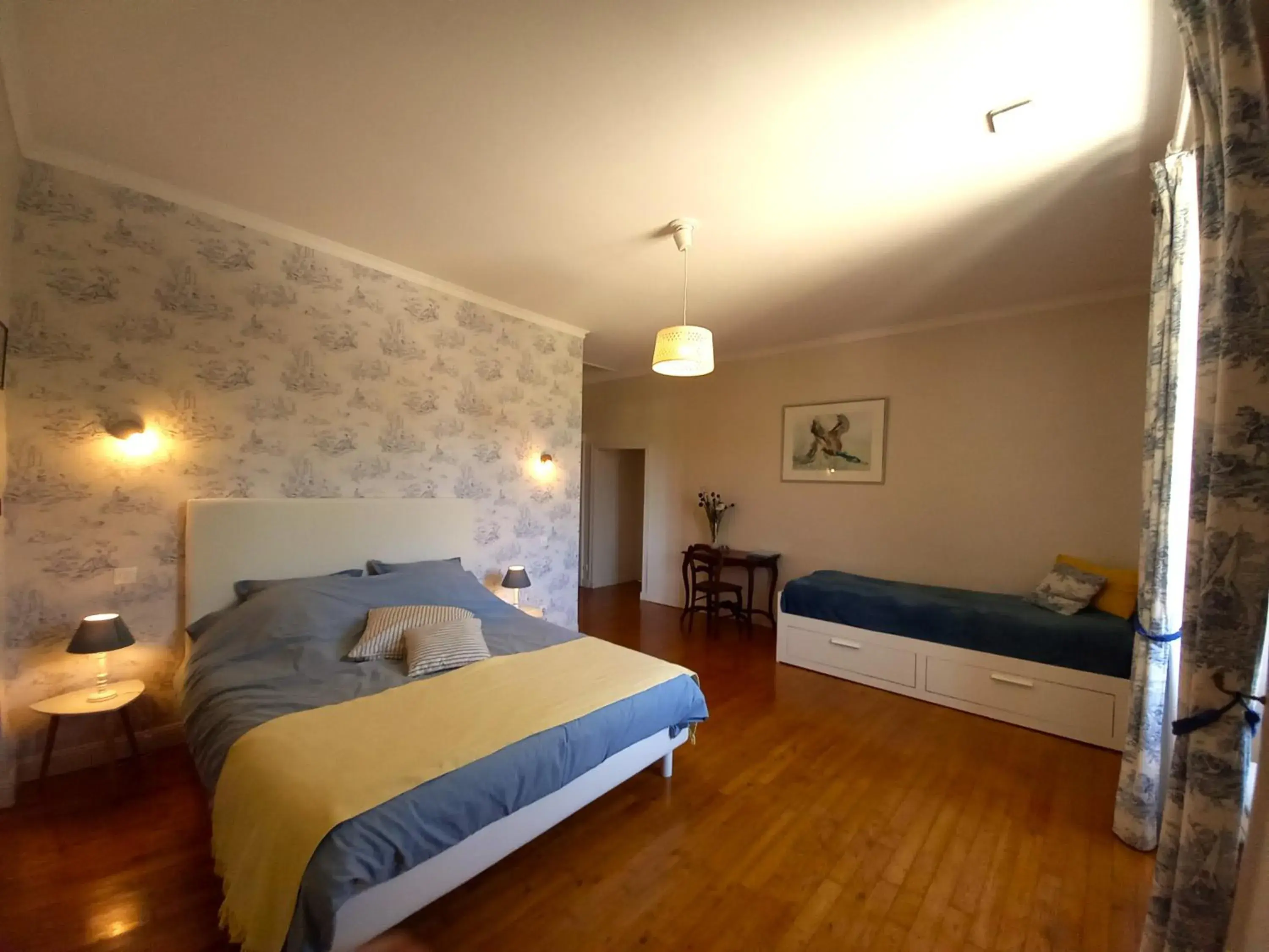 Standard Family Room - single occupancy in Au pays de Jacquou : Chambre d’hôtes et table d’hôtes Standard Family Room - single occupancy in Au pays de Jacquou : Chambre d’hôtes et table d’hôtes