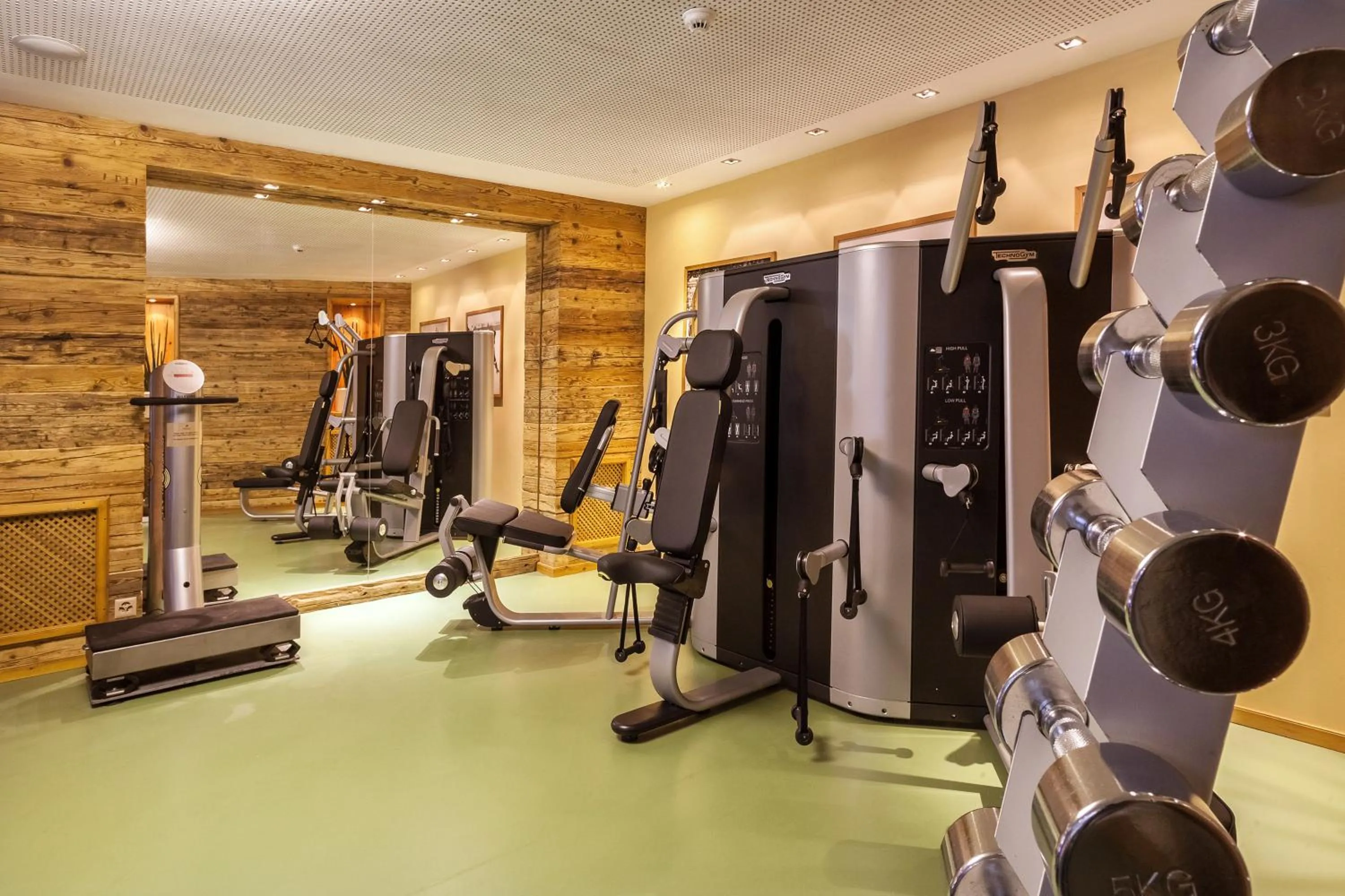 Fitness centre/facilities in AlpinArosa