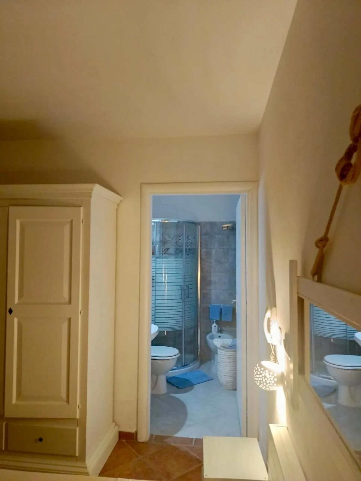 Shower in B&B Casavecchia