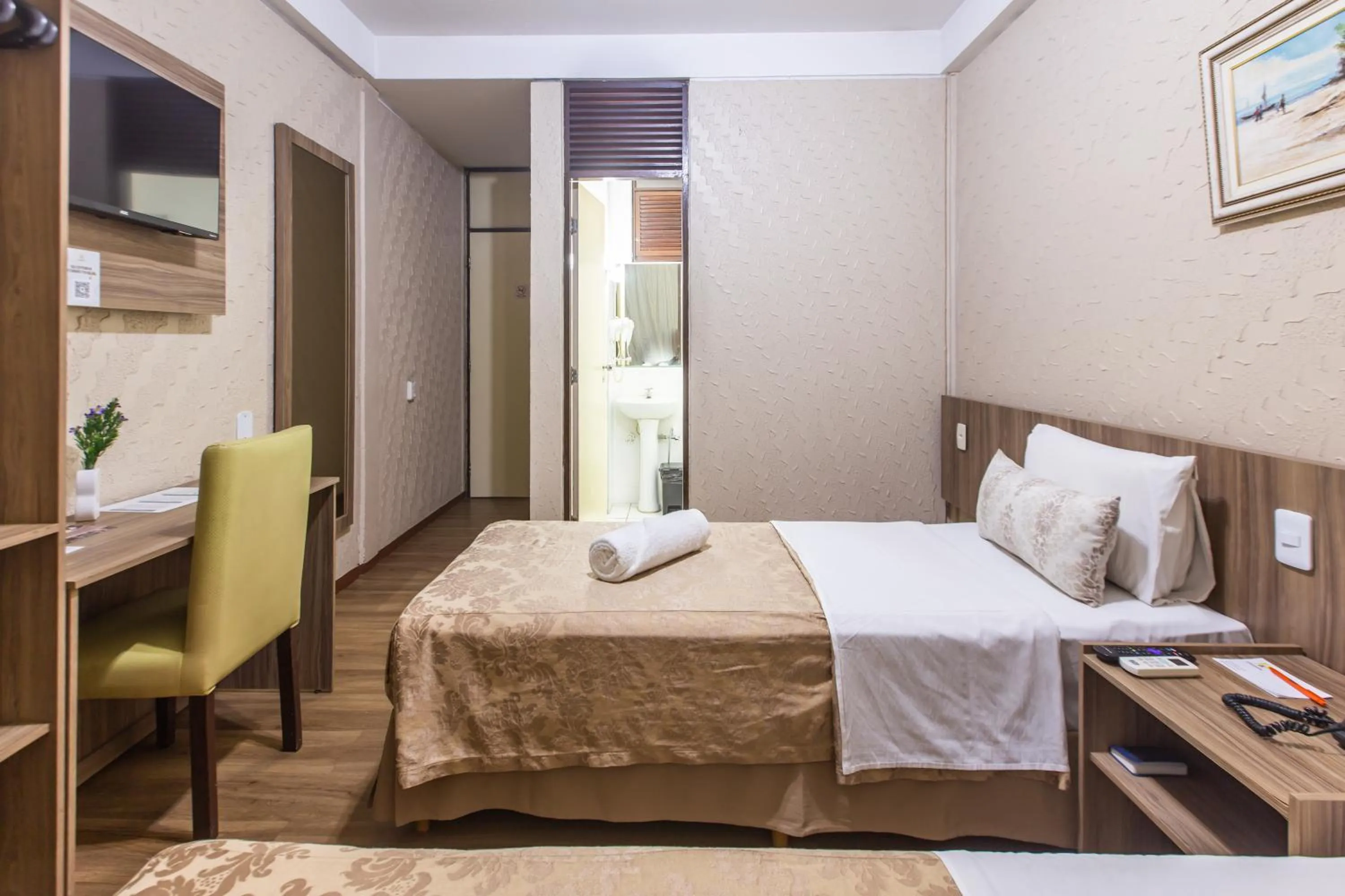 Bed in Amuarama Hotel