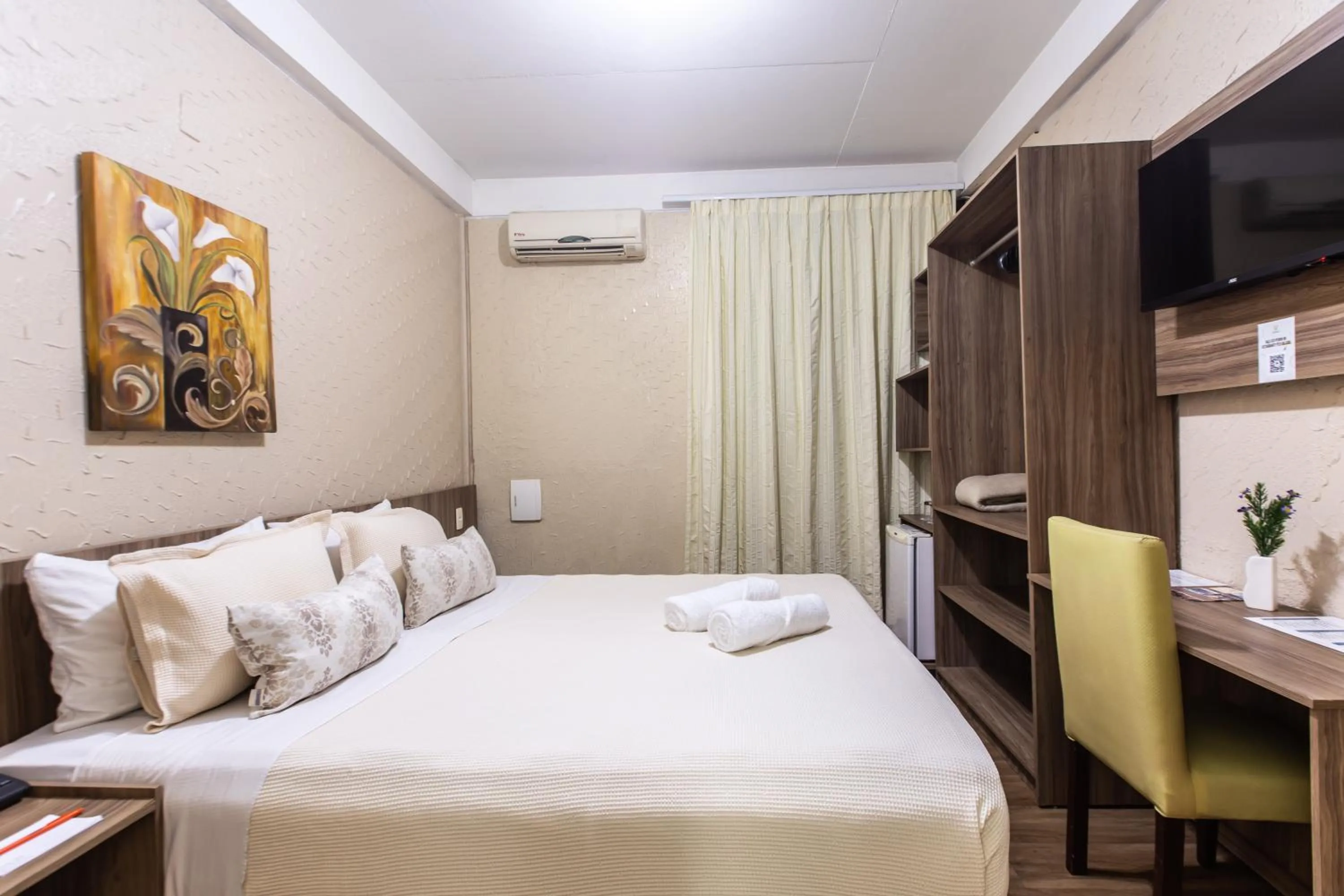 Bed in Amuarama Hotel