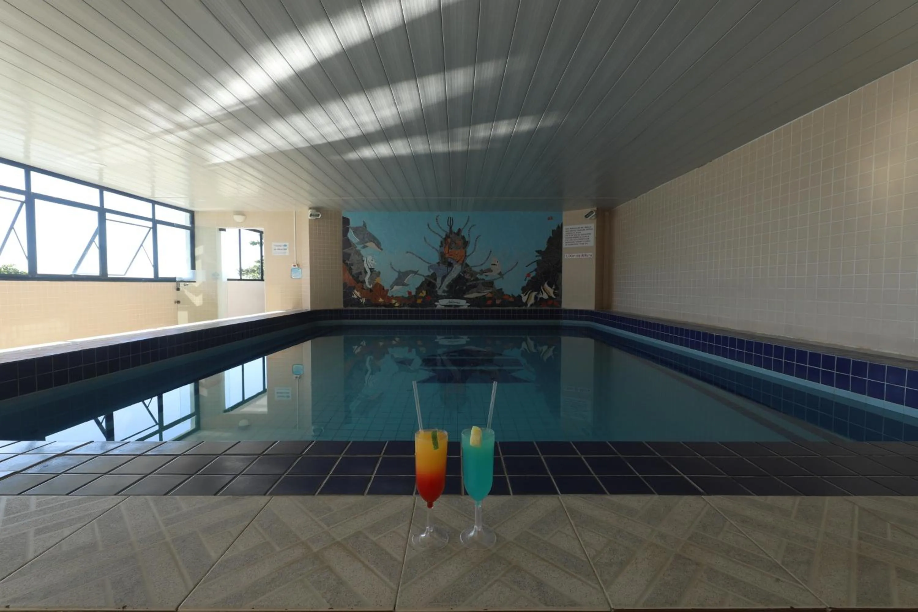 Swimming pool in Ingleses Praia Hotel