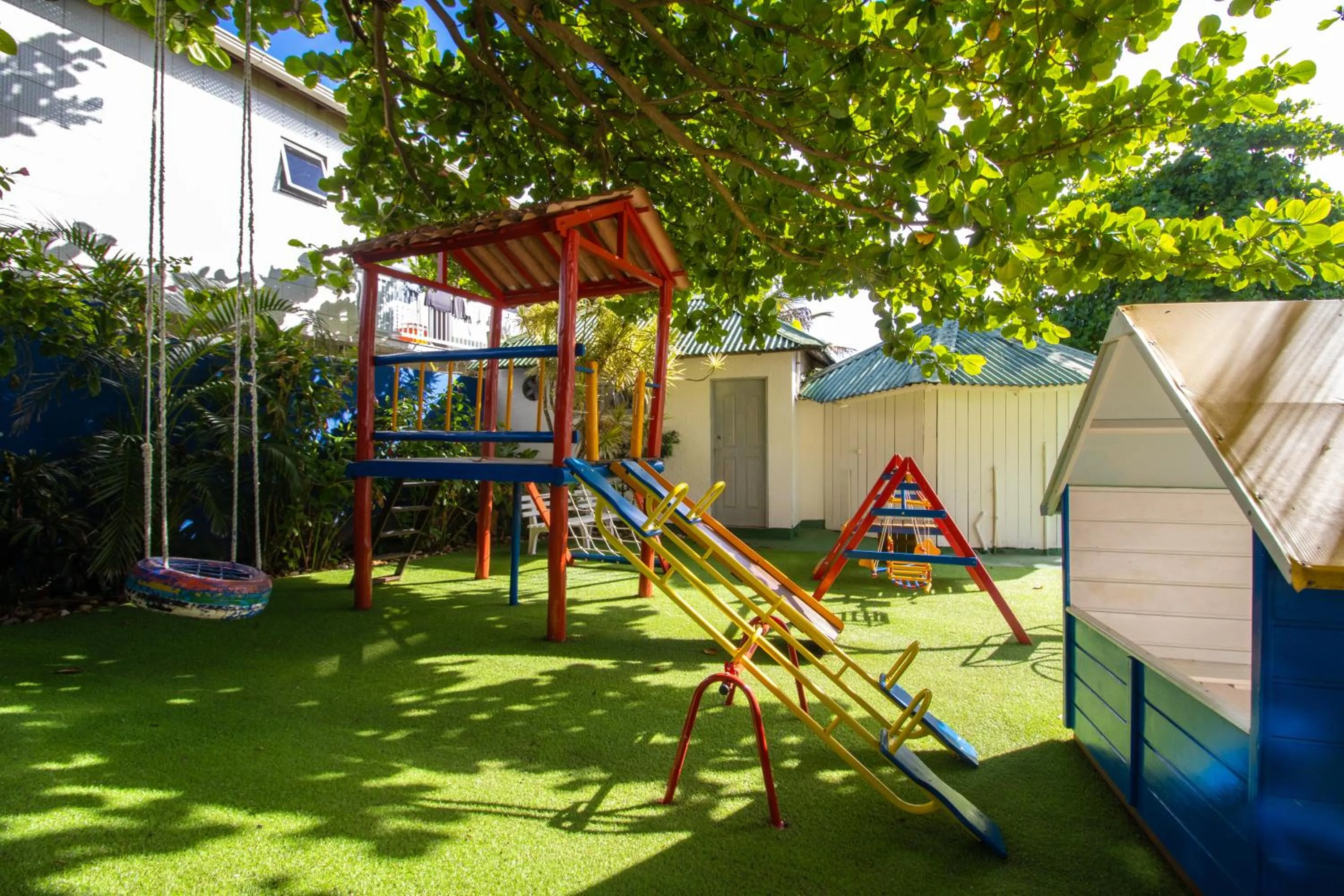 Children play ground in Ingleses Praia Hotel