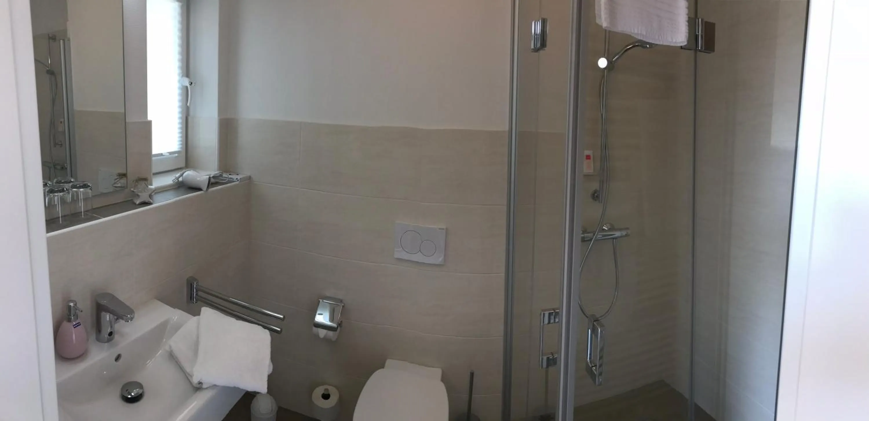 Kanal-Haus "Das Gästehaus direkt am NOK"