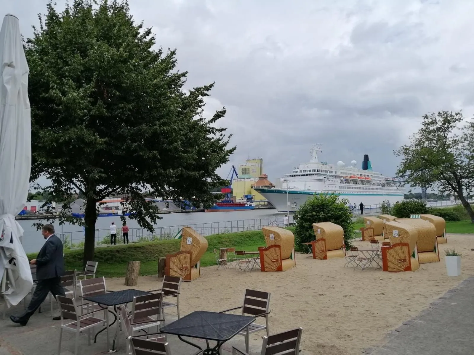 Kanal-Haus "Das Gästehaus direkt am NOK"