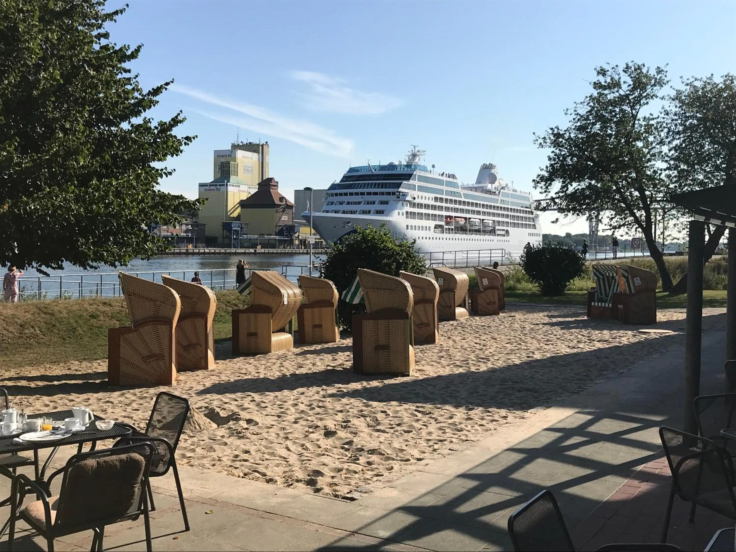 Kanal-Haus "Das Gästehaus direkt am NOK"