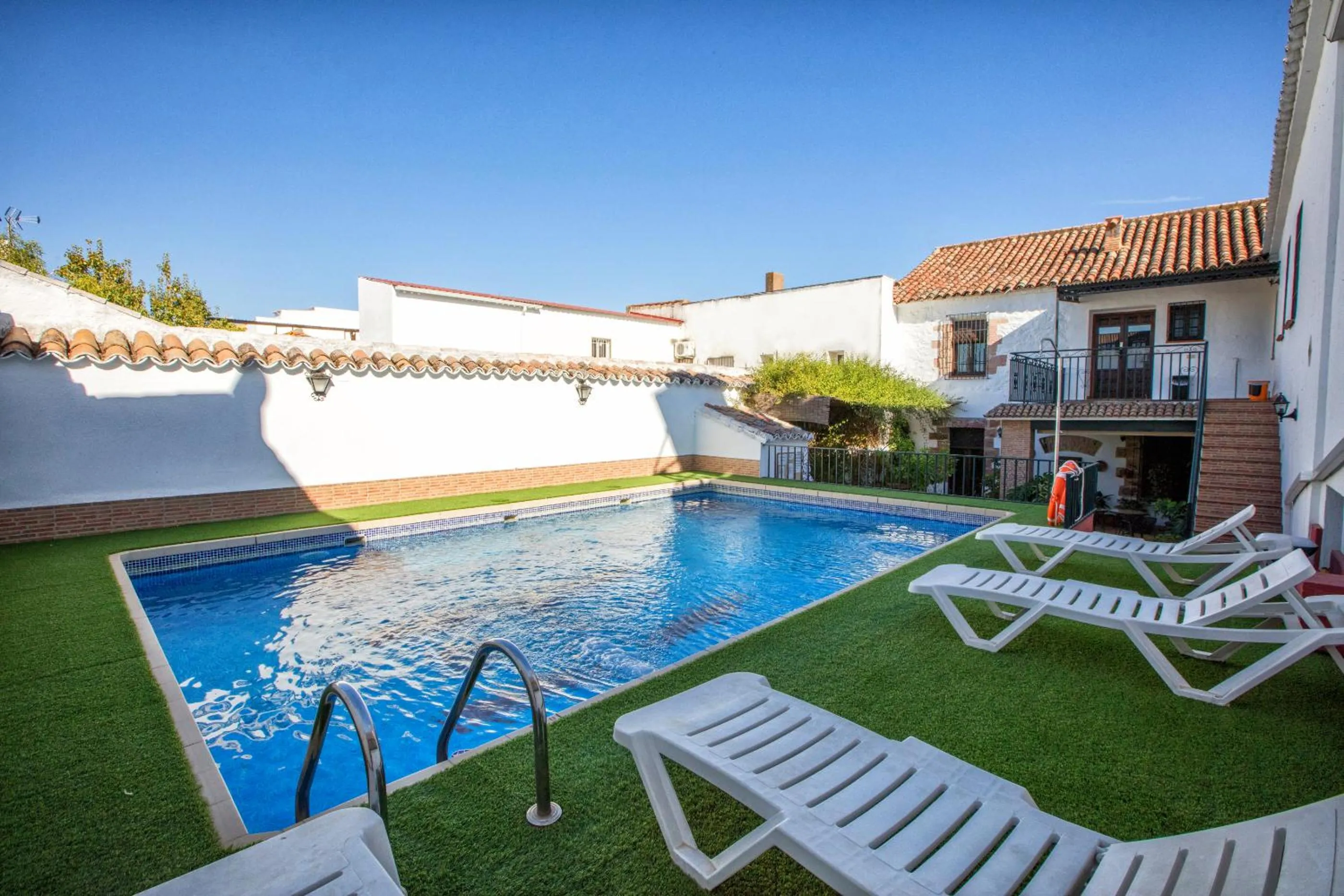 Swimming pool in Hotel Palacio del Intendente