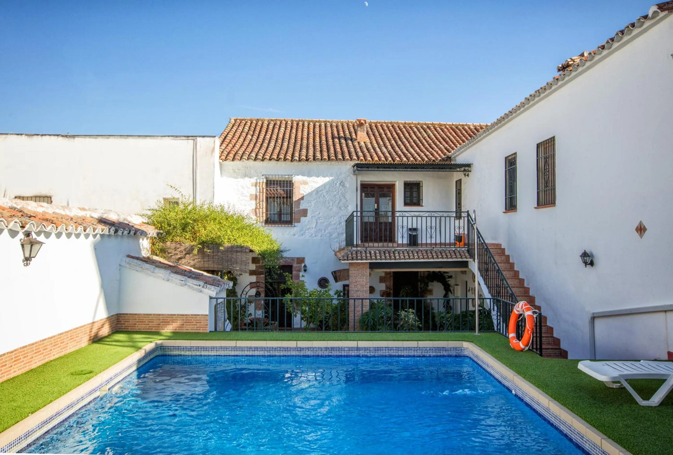 Swimming pool in Hotel Palacio del Intendente