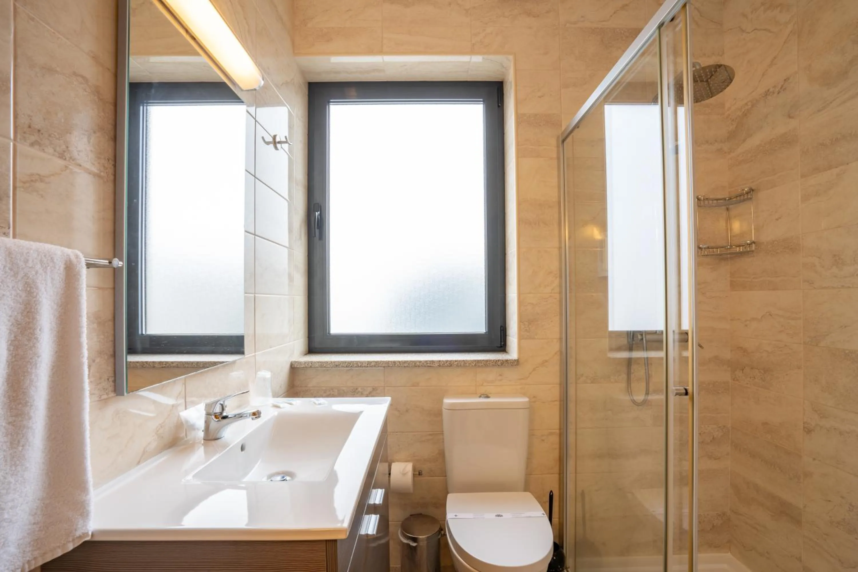 Shower in B&B Pensão Avenida