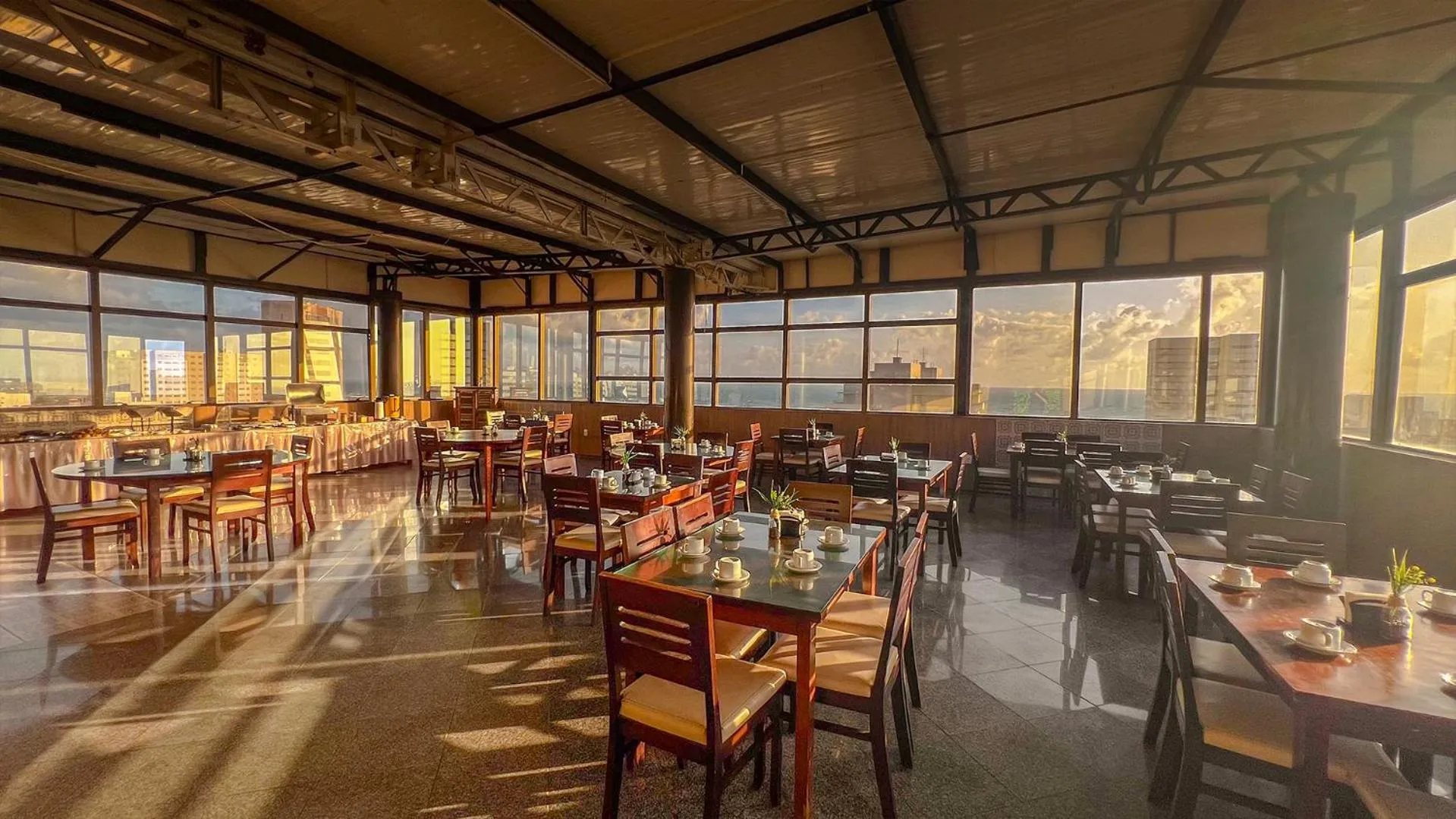 Restaurant/places to eat in Hotel Boreas