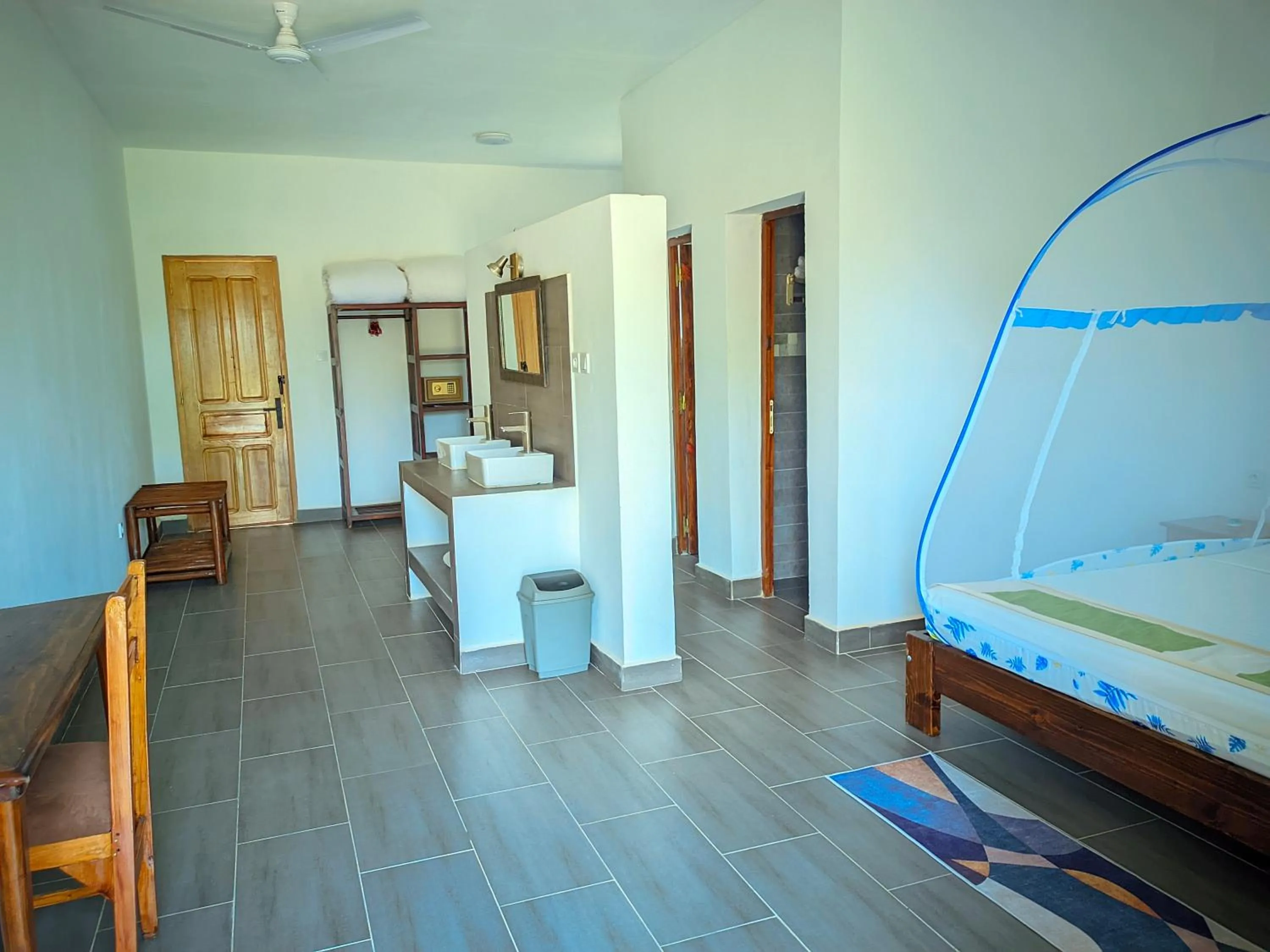 Photo of the whole room, Bed in HOTEL H1 ISALO