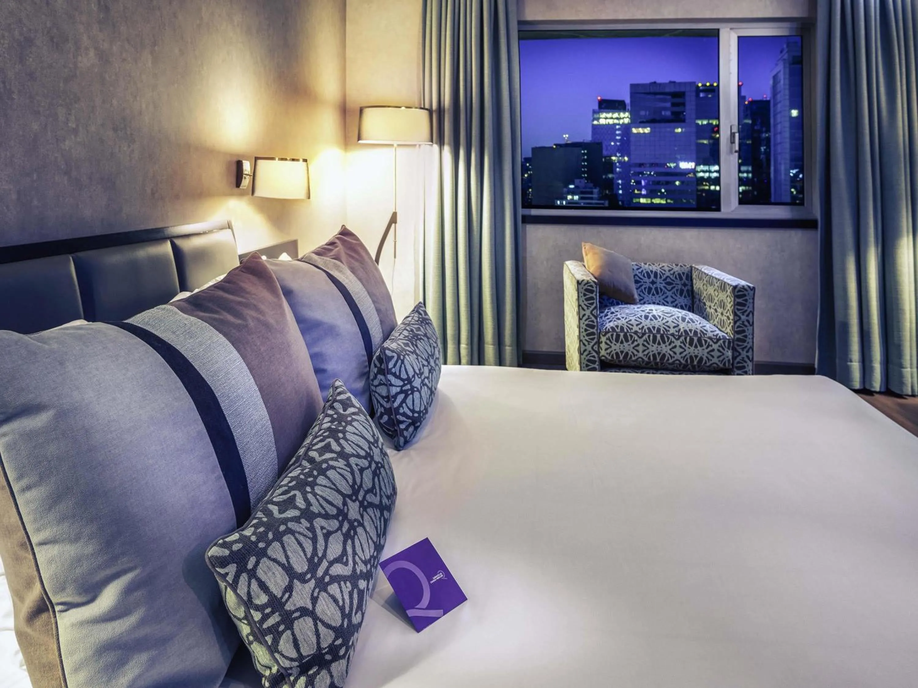 Bedroom, Bed in Mercure Santiago Centro