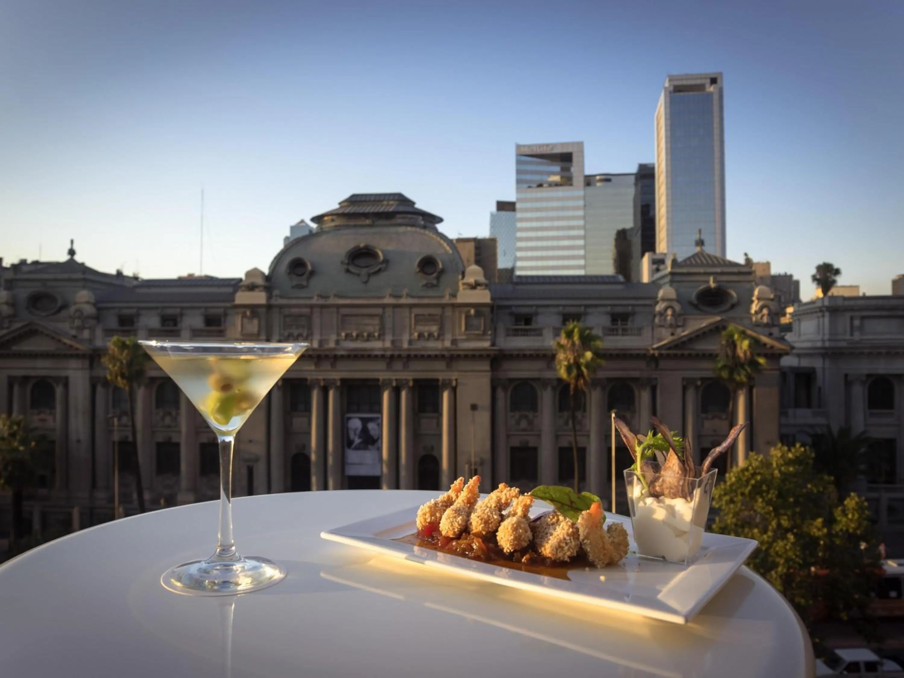 Property building in Mercure Santiago Centro