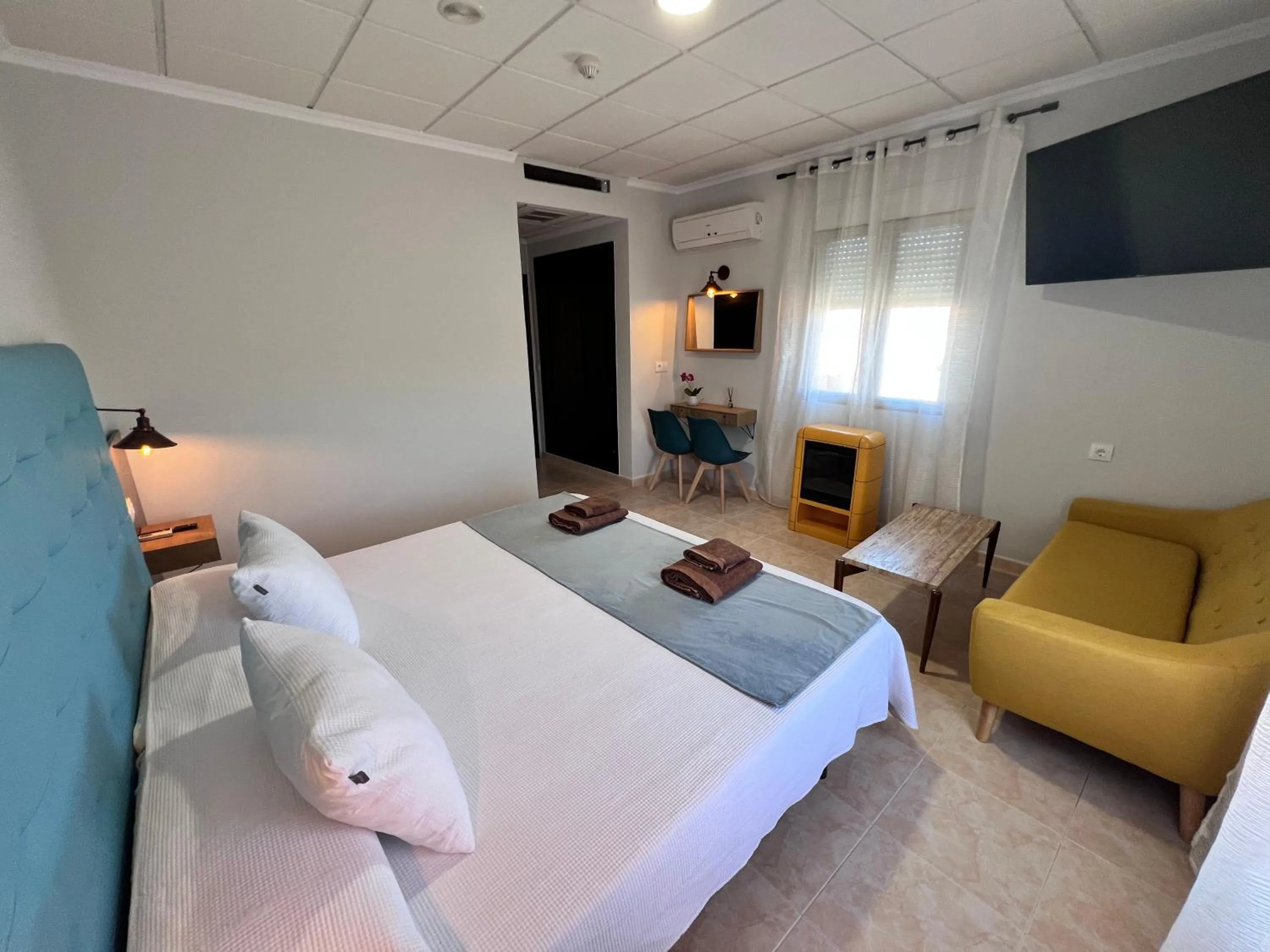 Photo of the whole room, Bed in Hotel Don Juan