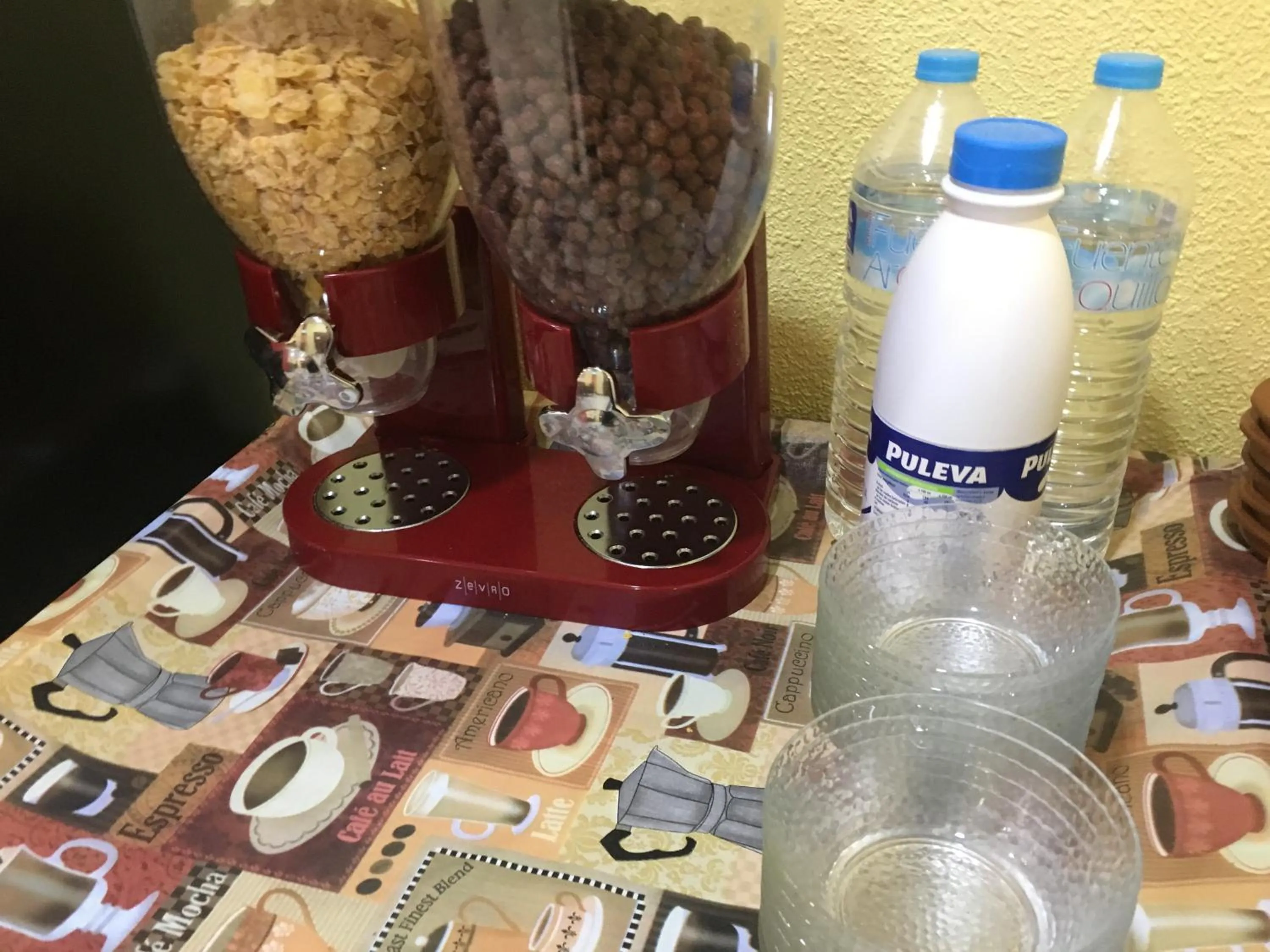 Breakfast in Hotel Don Juan