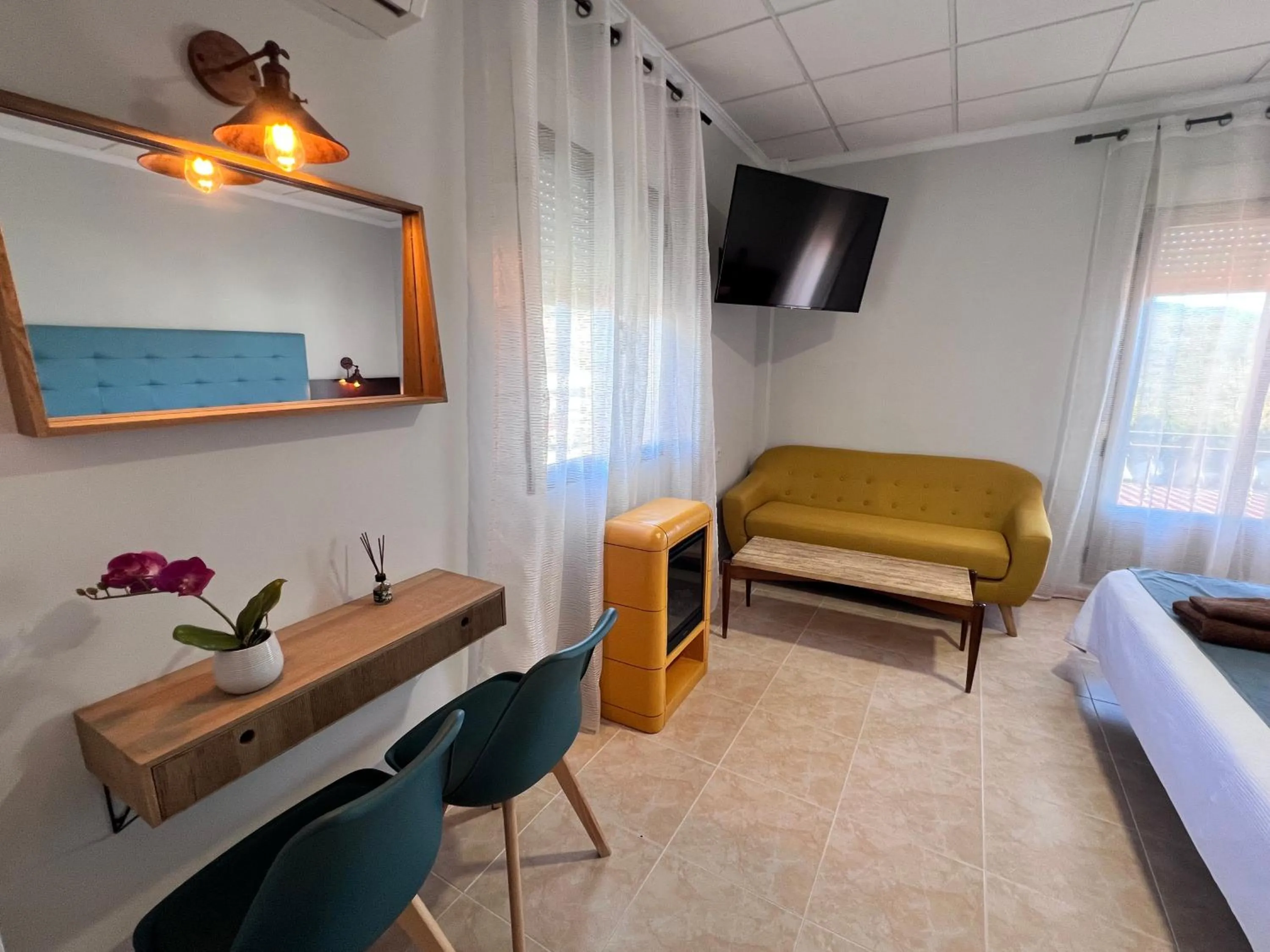 Photo of the whole room, Bed in Hotel Don Juan