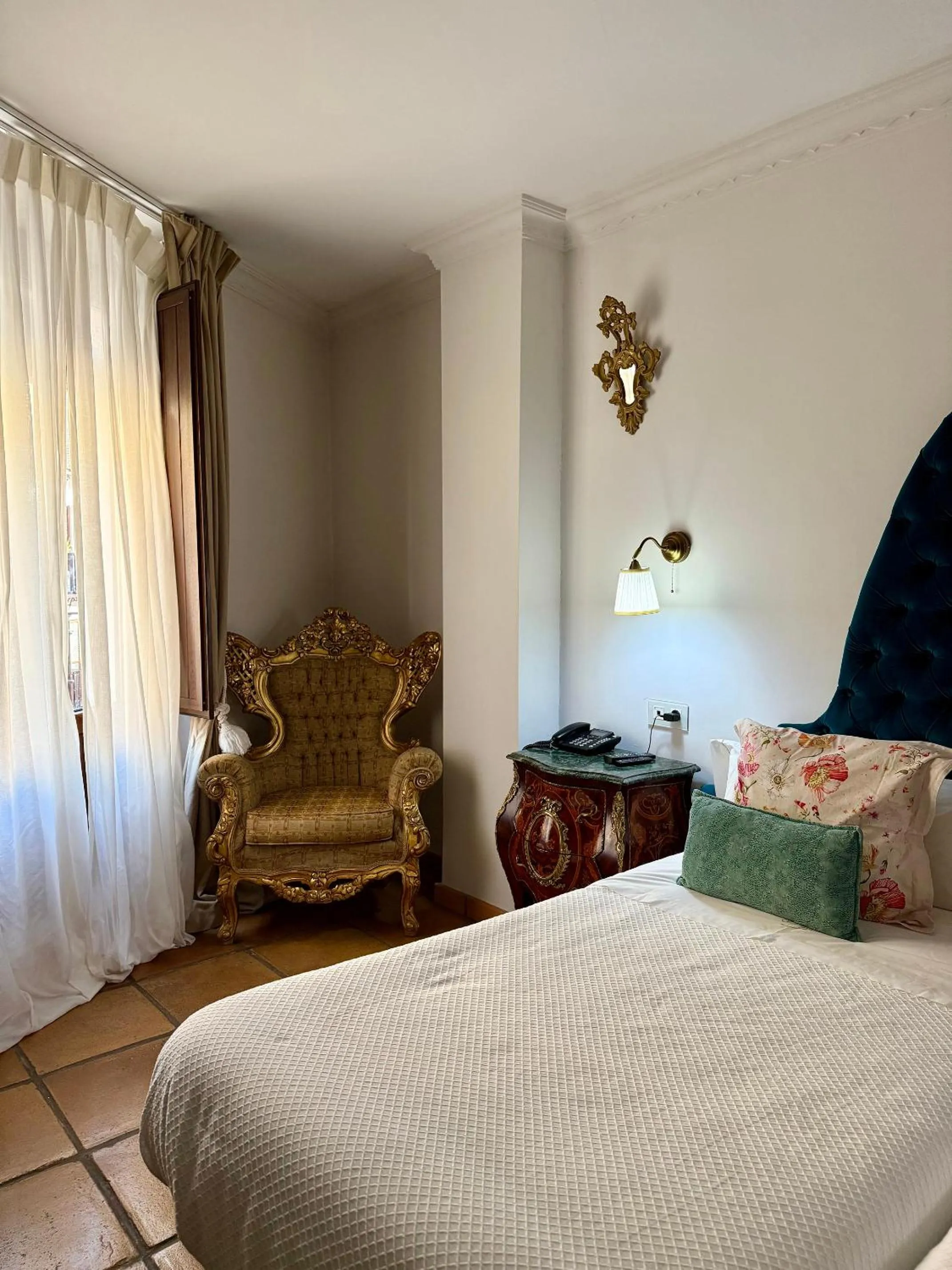 Photo of the whole room, Bed in Hotel Convento La Gloria