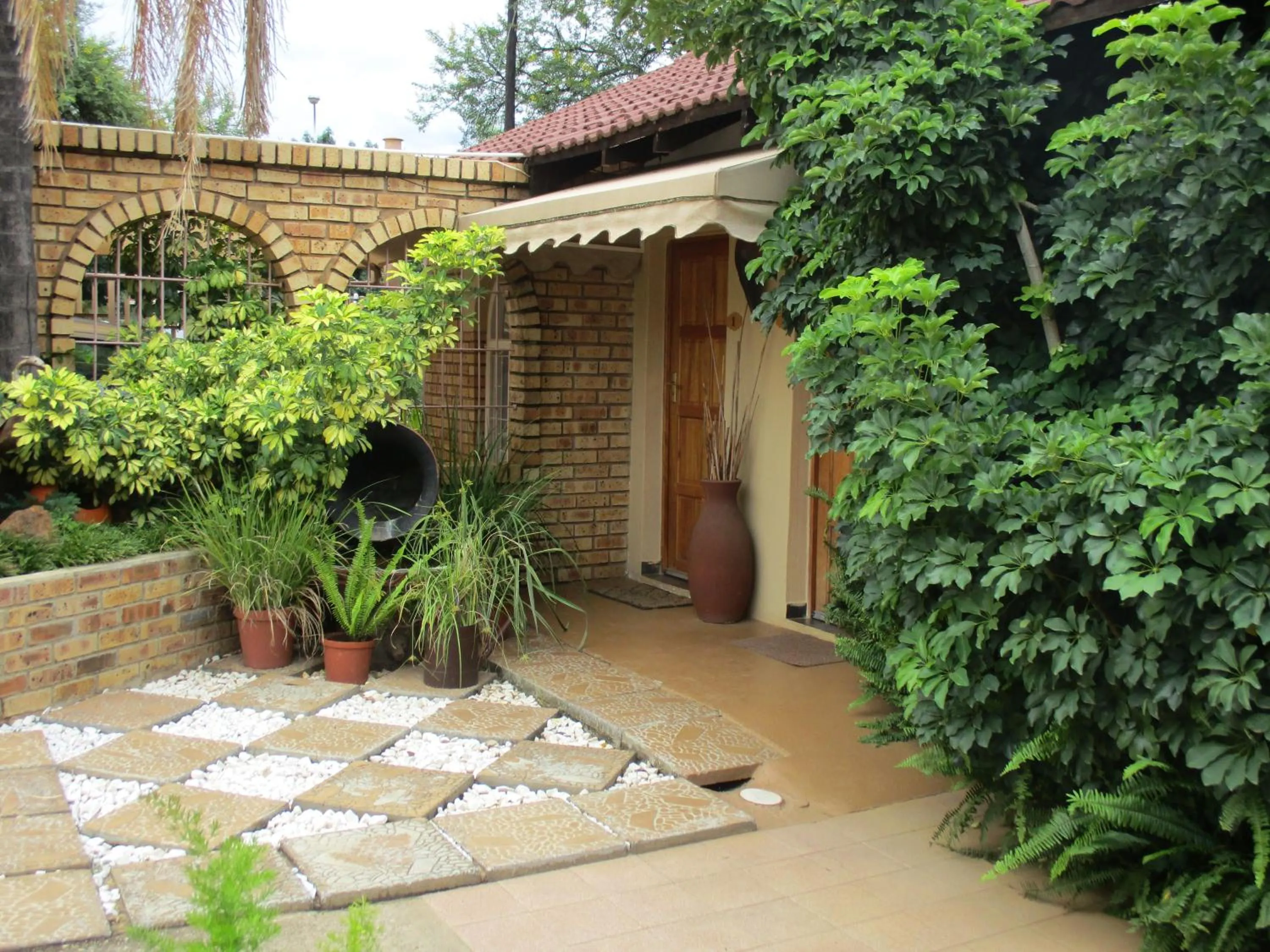 Facade/entrance in Ukarimu Guest House