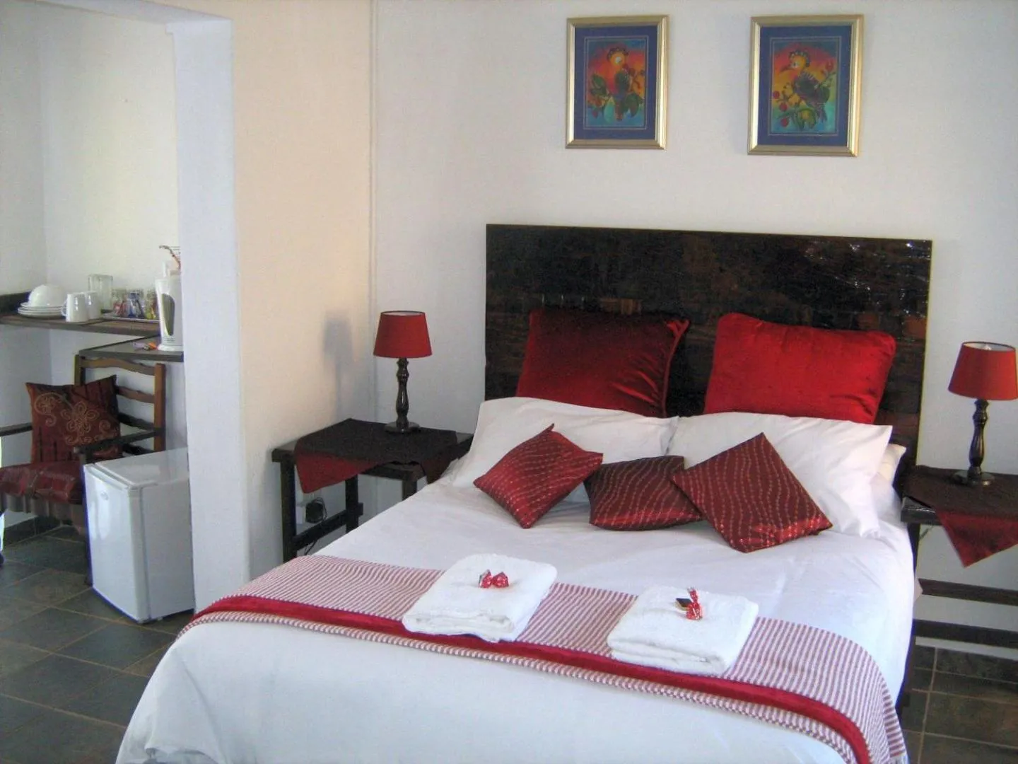 Bed in Ukarimu Guest House