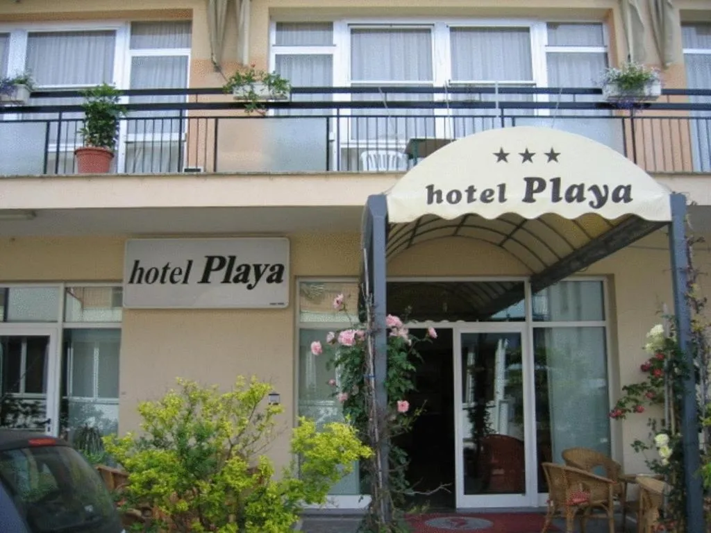 Facade/entrance in Hotel Playa