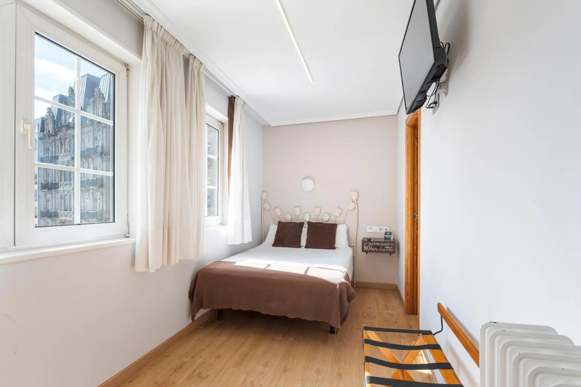 Bed in Hotel Alda Puerta Del Sol