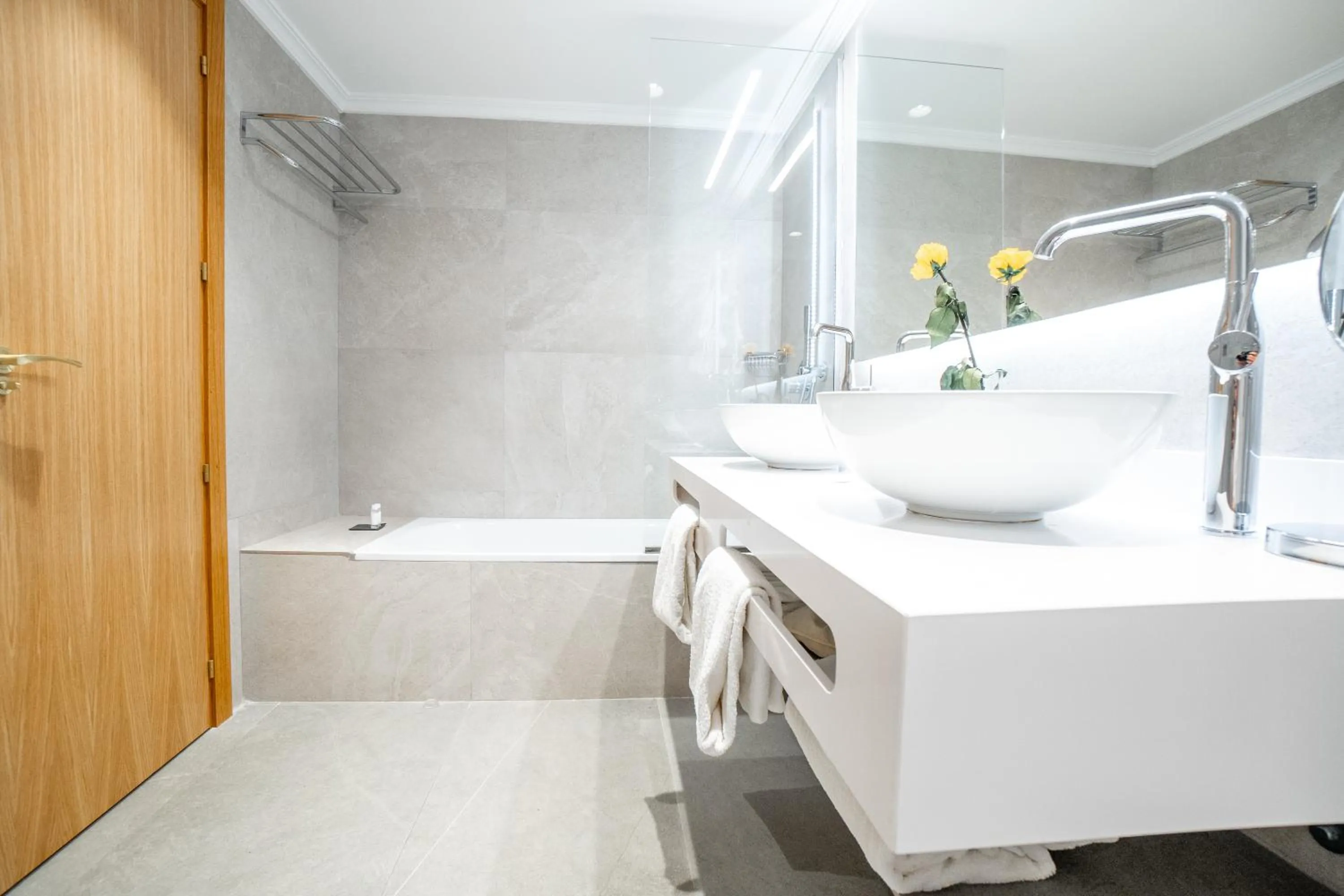 Bathroom in Aparto-Hotel Rosales