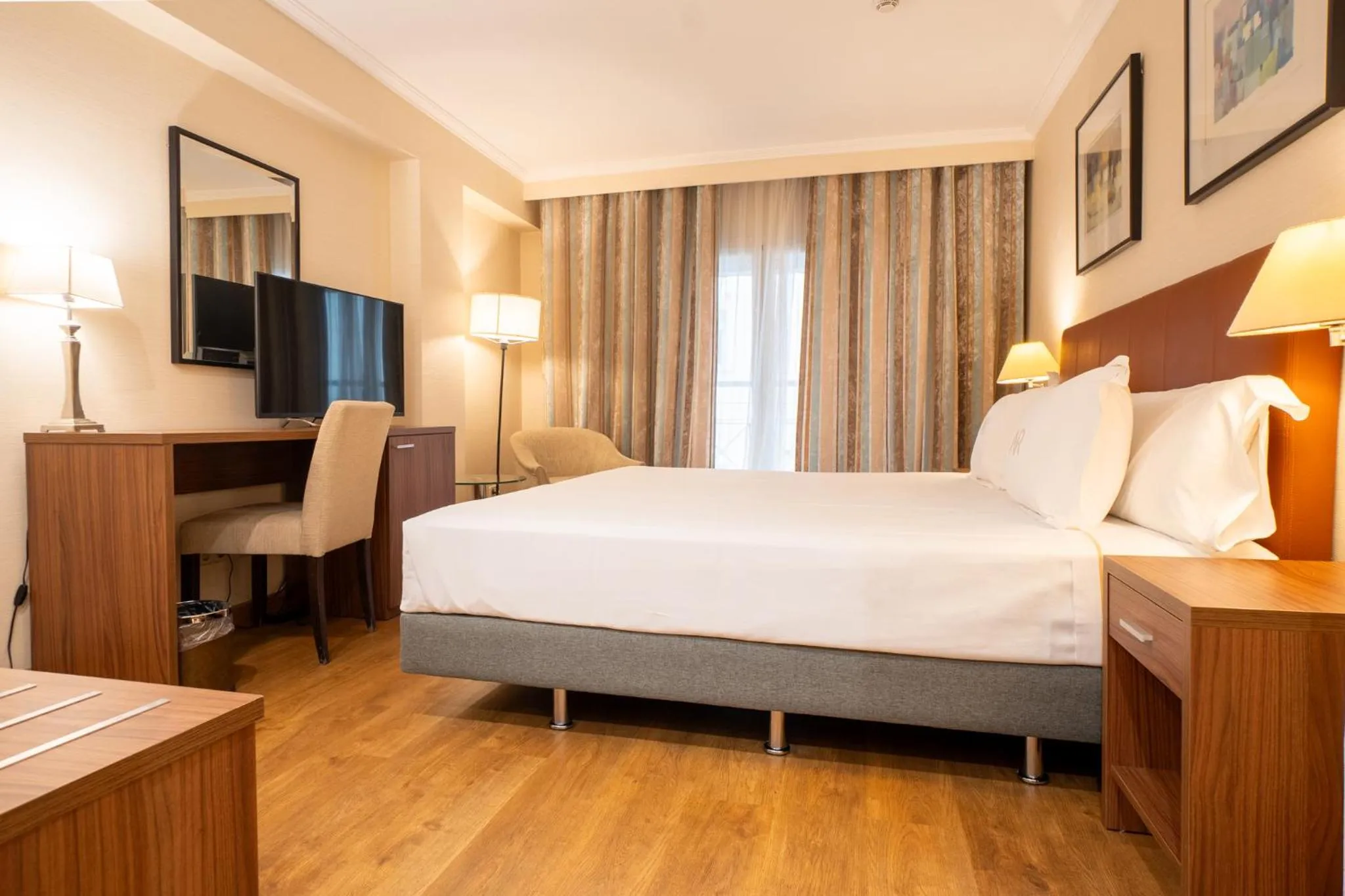 Photo of the whole room, Bed in Aparto-Hotel Rosales