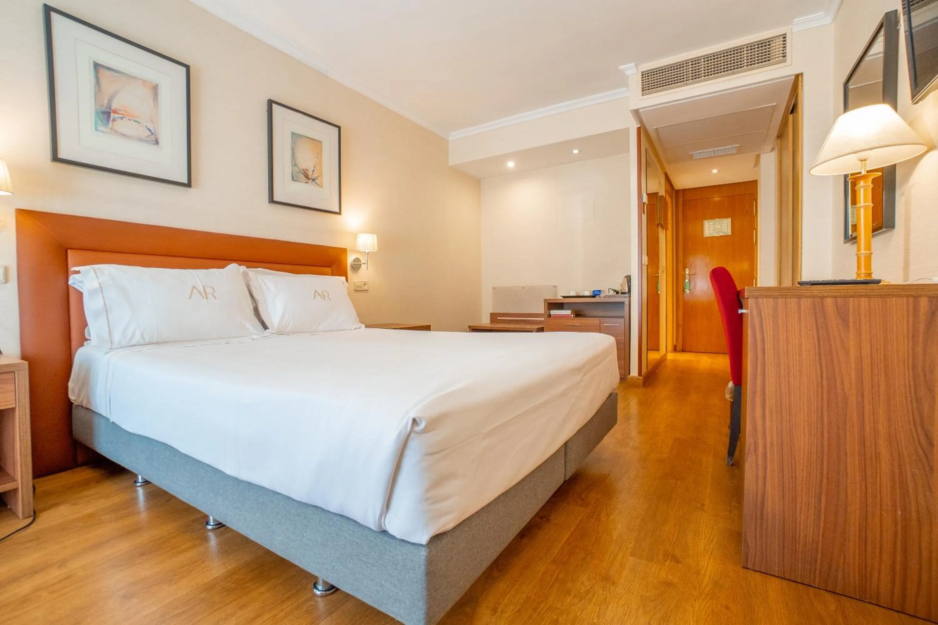 Bedroom, Bed in Aparto-Hotel Rosales